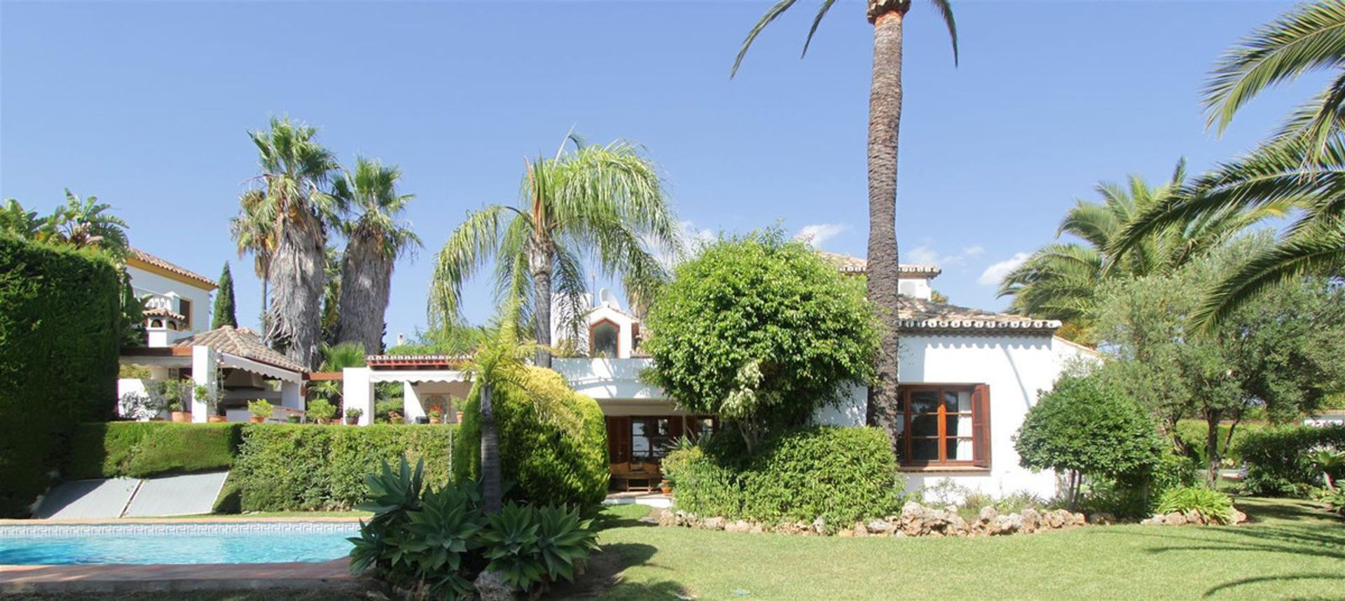 Casa nel Estepona, Andalusia 11829435