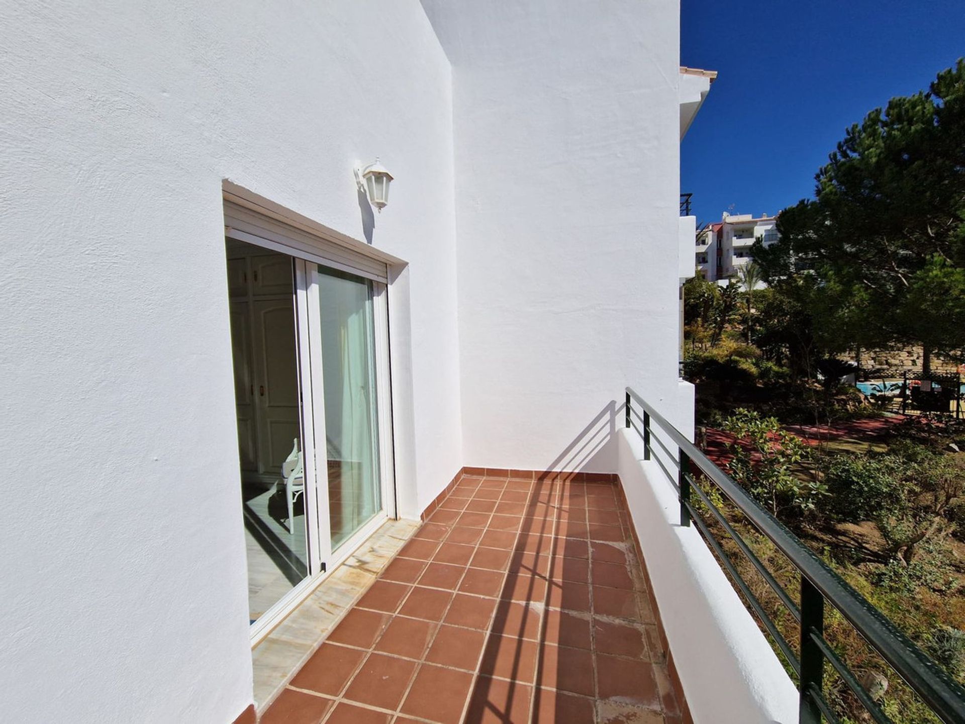 Condominio en Alhaurín el Grande, Andalusia 11830506