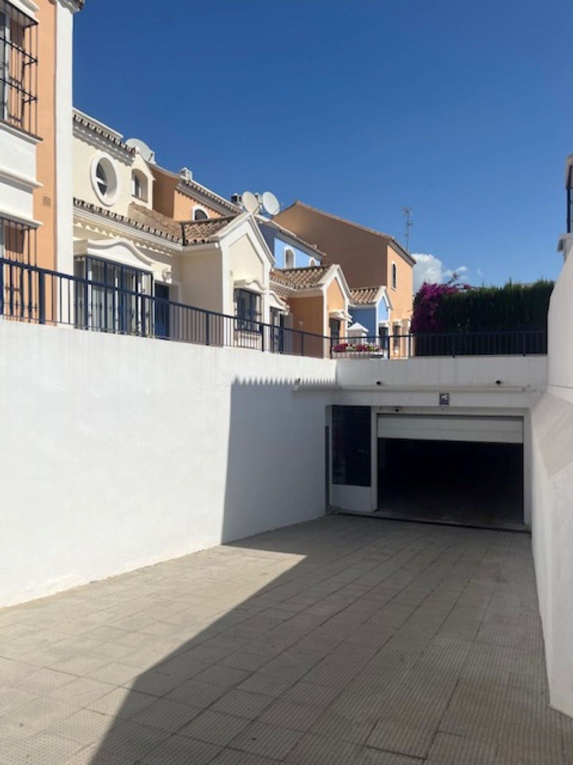 House in Marbella, Andalucía 11830645