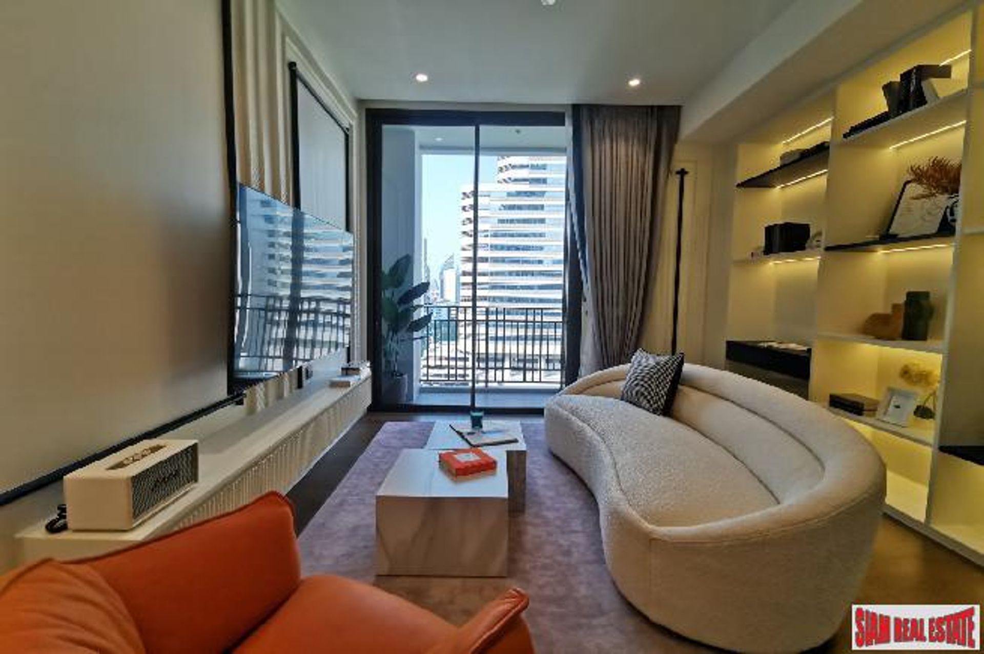 Condominium in Pathum Wan, Krung Thep Maha Nakhon 11830758