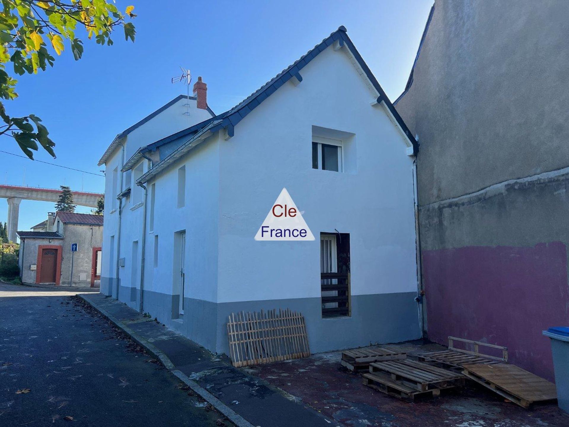 بيت في Chantenay-sur-Loire, Pays de la Loire 11831213