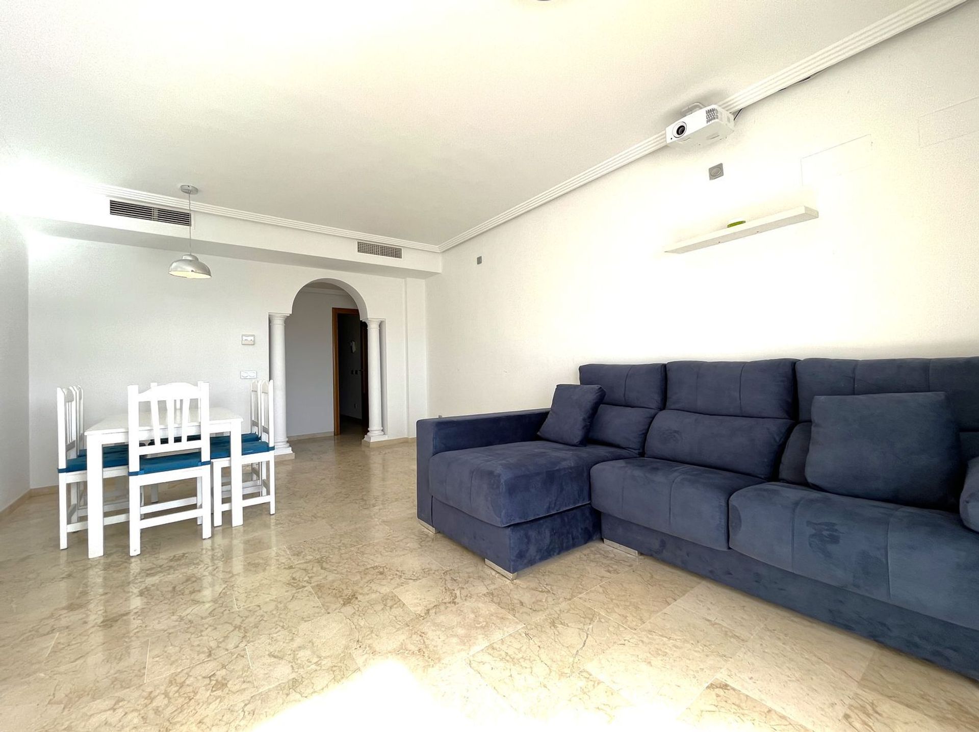 Condominium in Puerto de la Duquesa, Andalusia 11831479