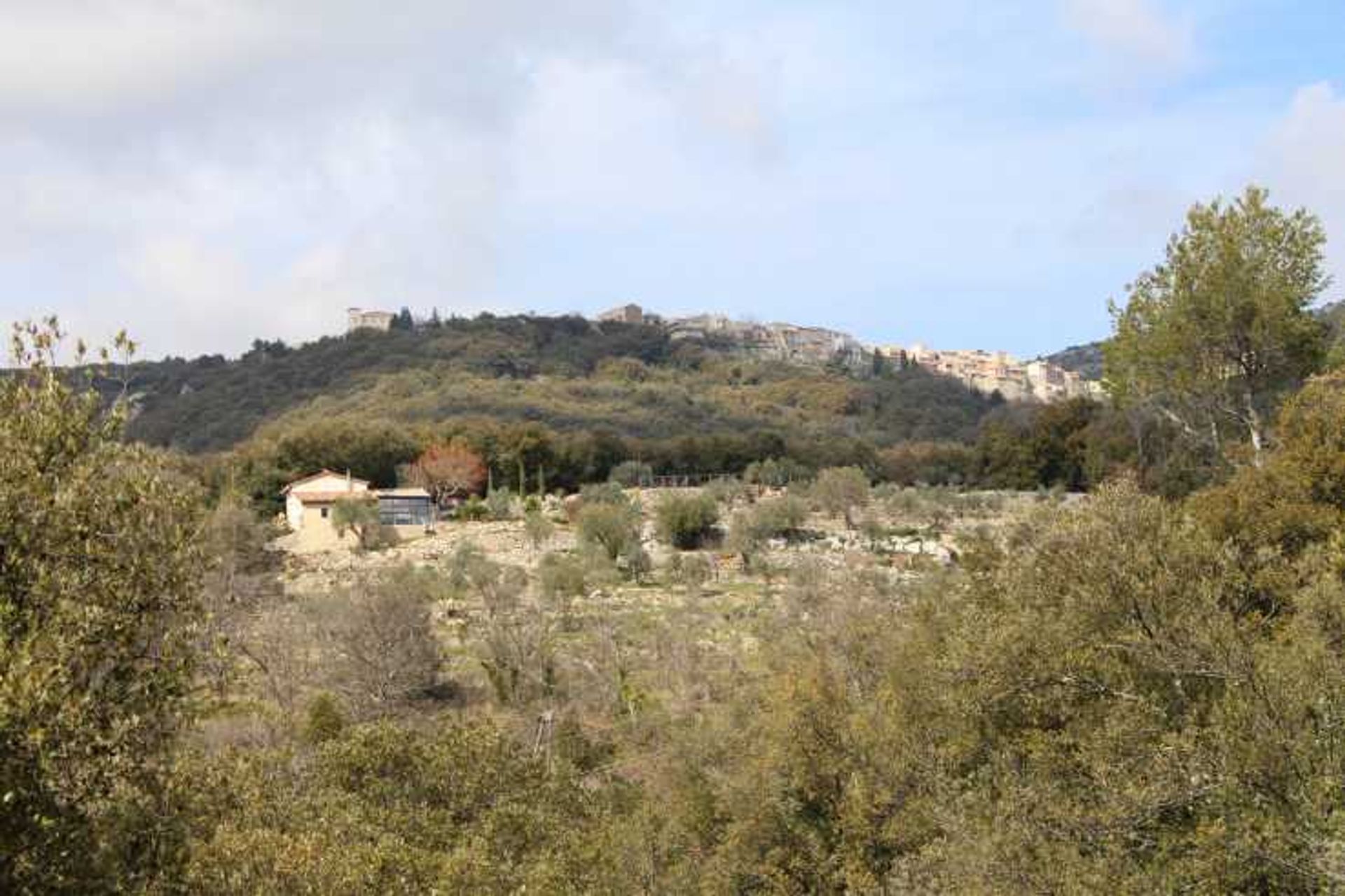 Talo sisään Mons, Provence-Alpes-Cote d'Azur 11831961