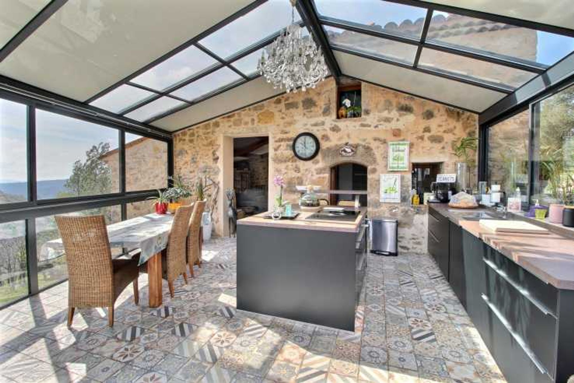 Rumah di Mons, Provence-Alpes-Côte d'Azur 11831961