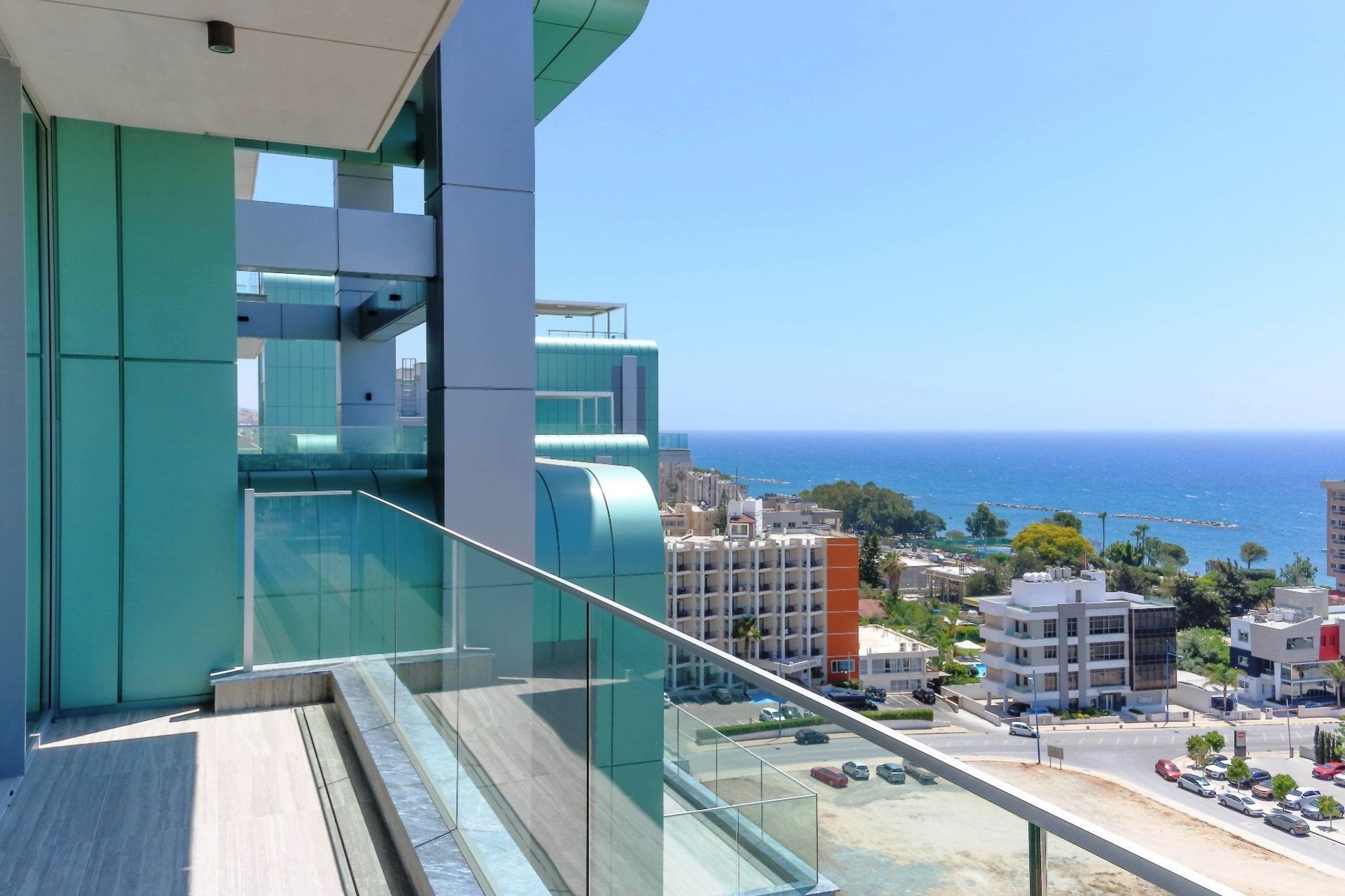 Condominium in Agios Tychon, Limassol 11833112