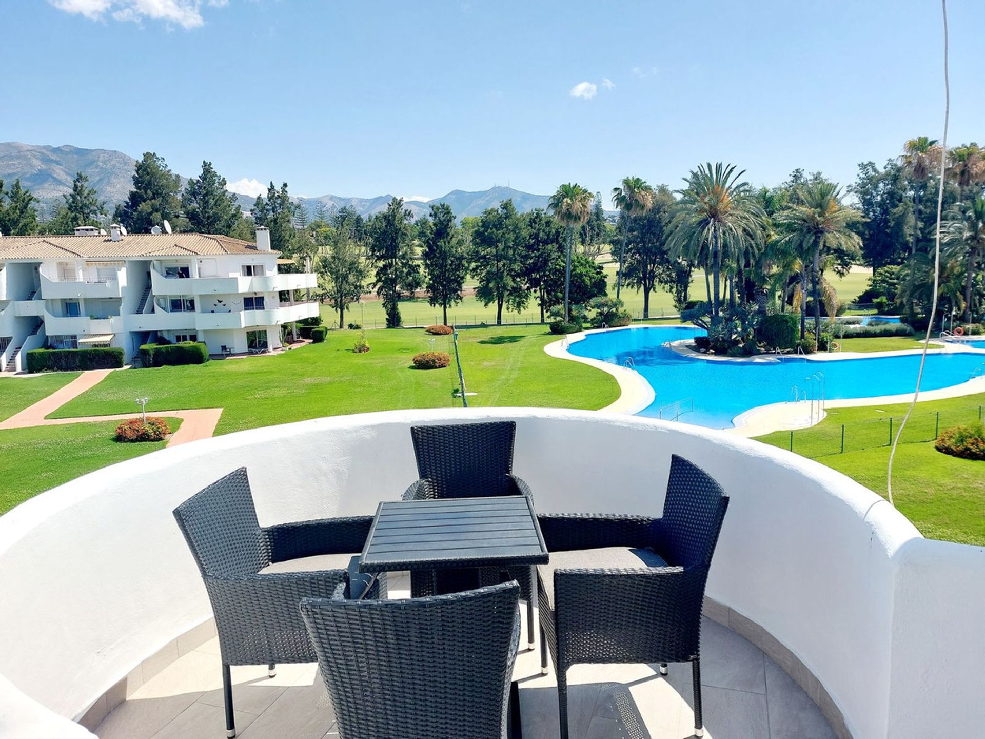 Ejerlejlighed i Las Lagunas de Mijas, Andalucía 11834982