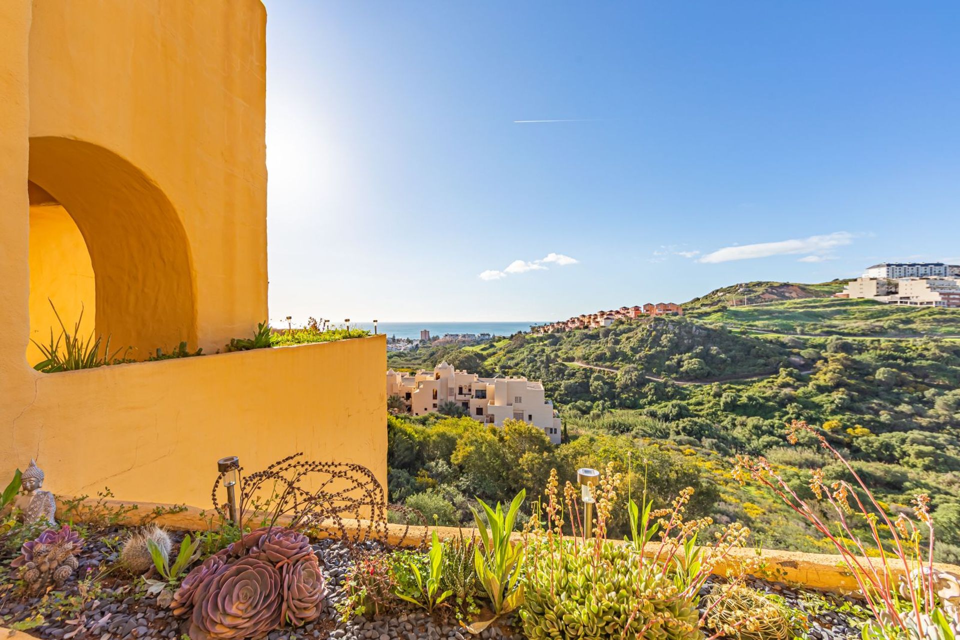 Huis in Puerto de la Duquesa, Andalusia 11835148