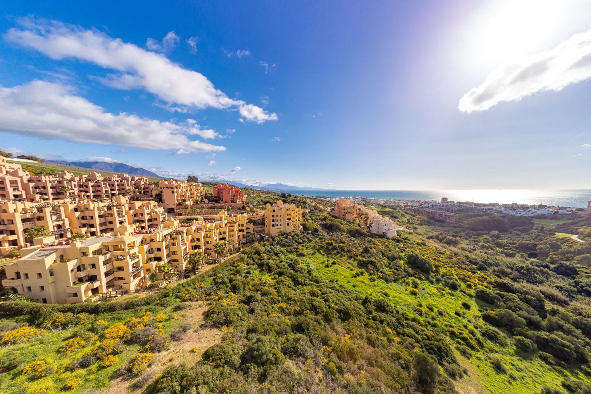 Casa nel Puerto de la Duquesa, Andalusia 11835148