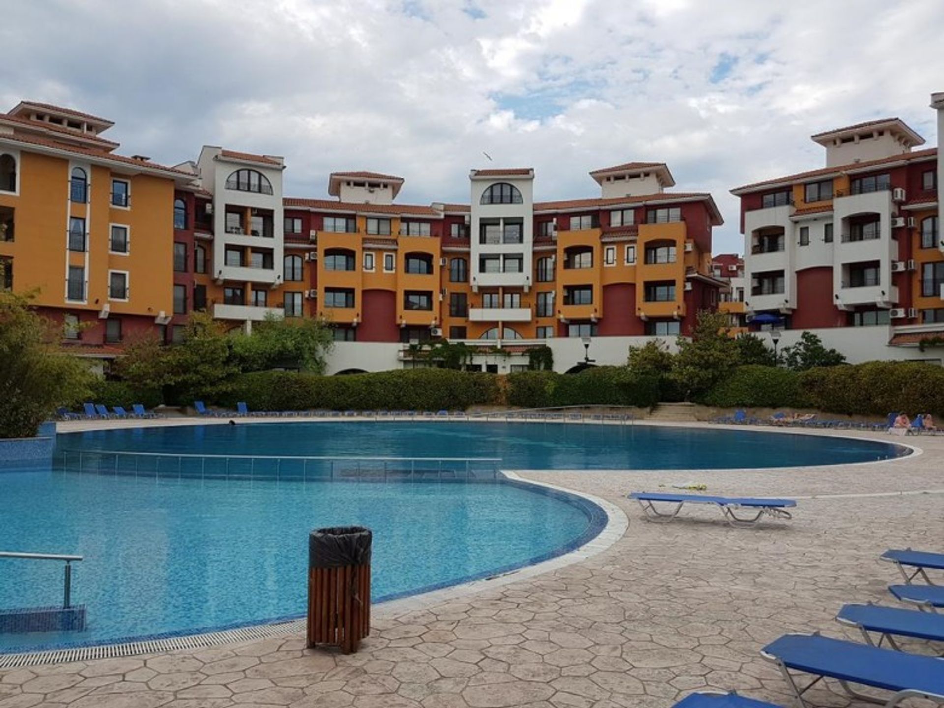 Condominio en Aheloy, Burgas 11837946