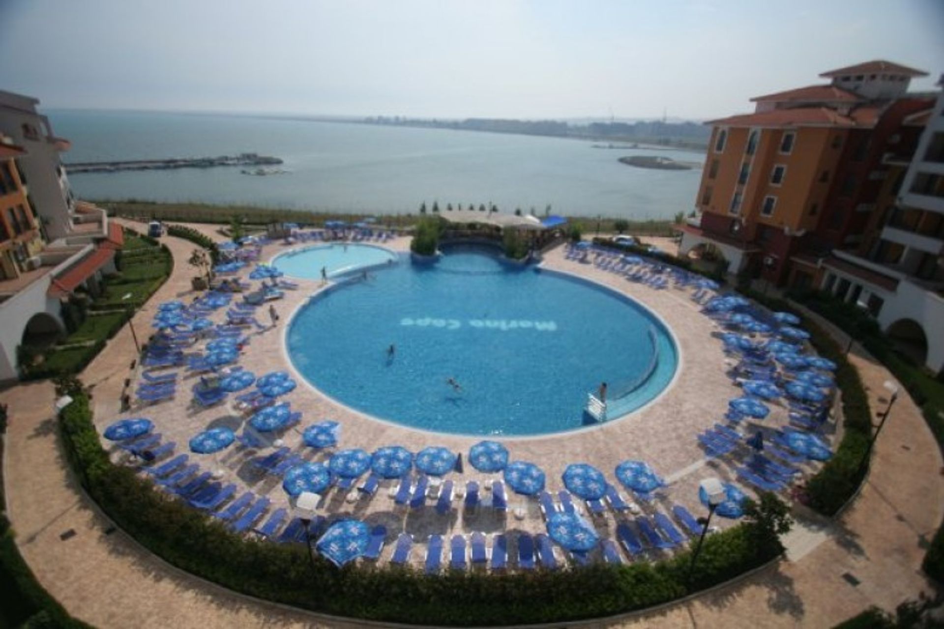 Condominio en Aheloy, Burgas 11837946