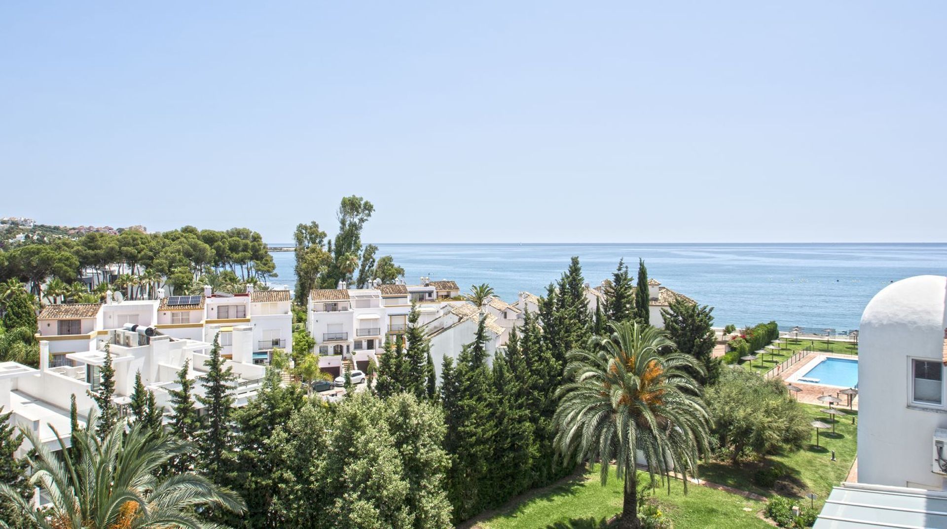 Ejerlejlighed i Estepona, Andalucía 11838204