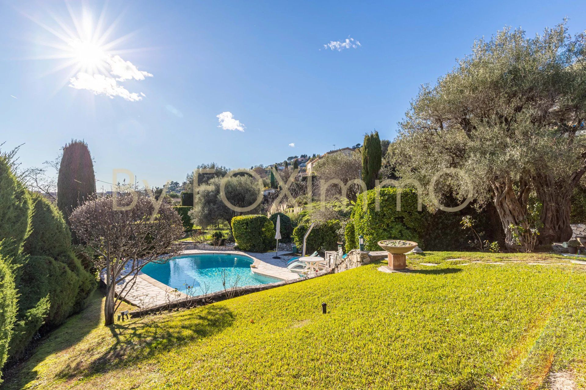 Talo sisään Vence, Provence-Alpes-Cote d'Azur 11838840