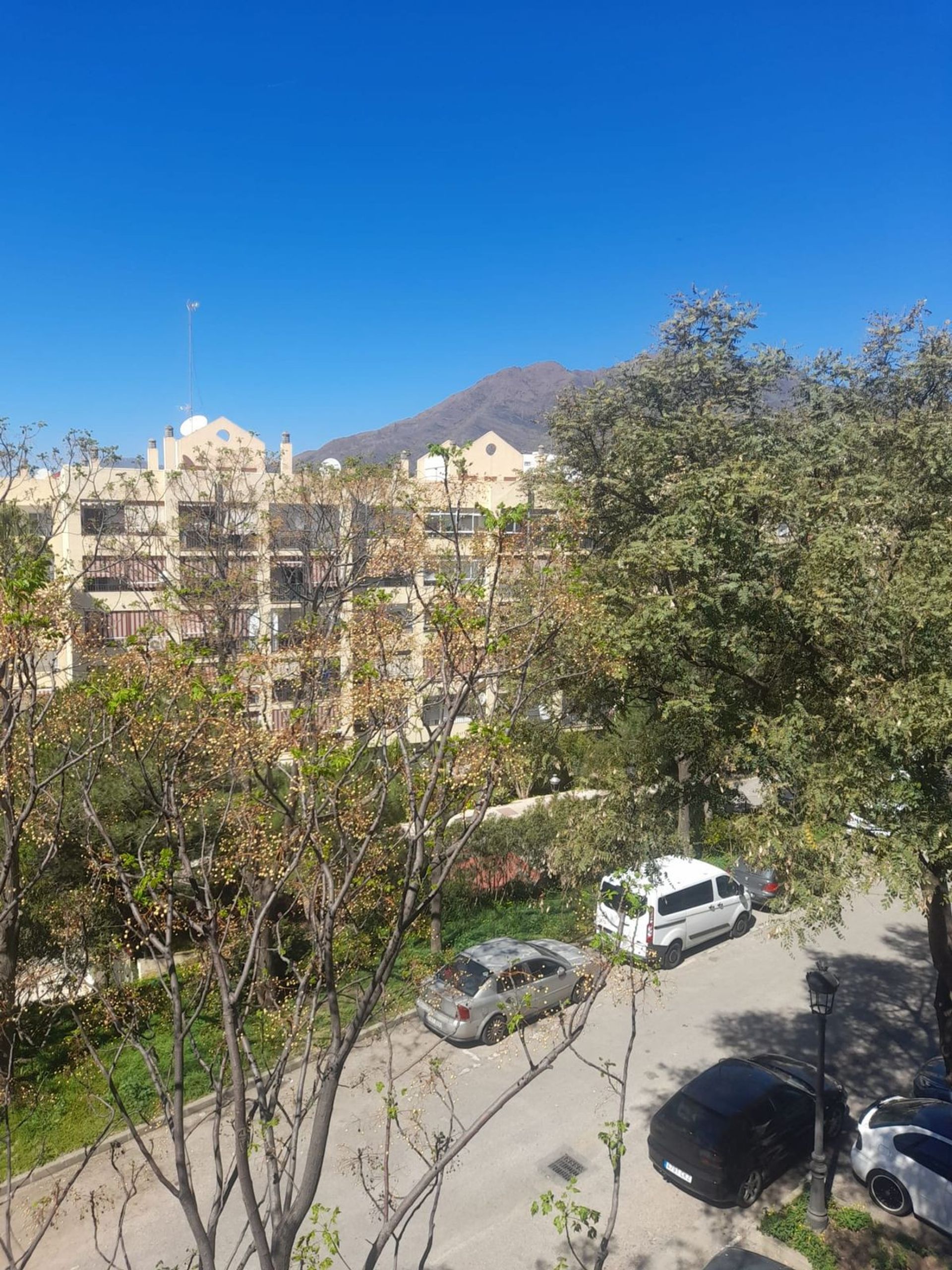 Condominio nel Estepona, Andalusia 11839760