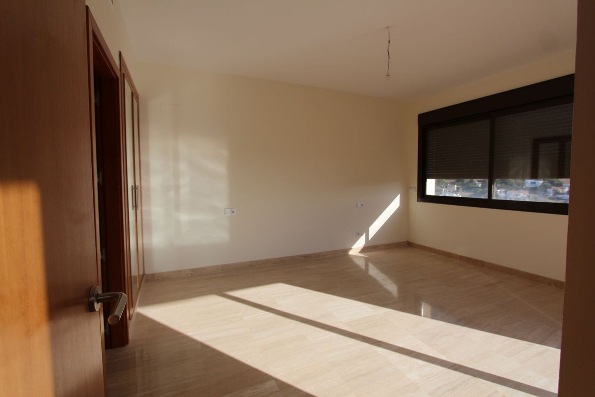 Condominium in Estepona, Andalucía 11840950