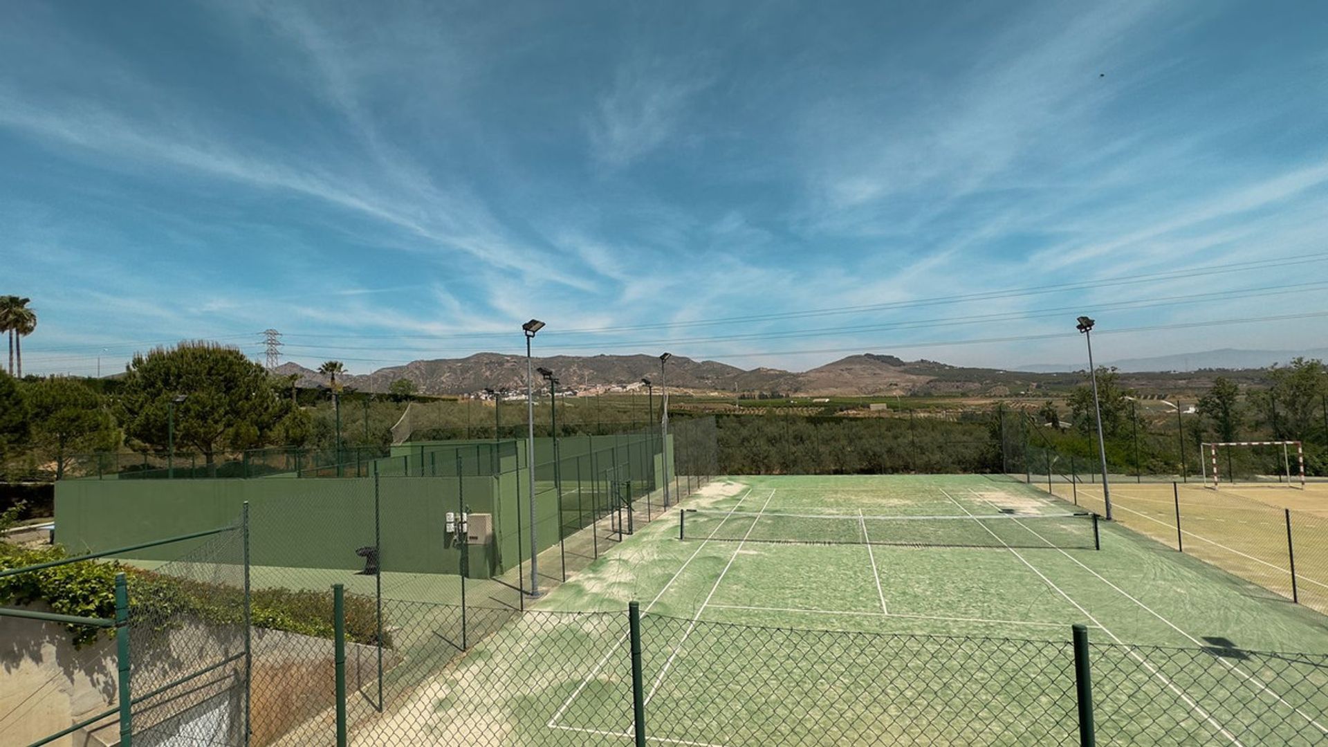 Eigentumswohnung im Alhaurín de la Torre, Andalucía 11840998