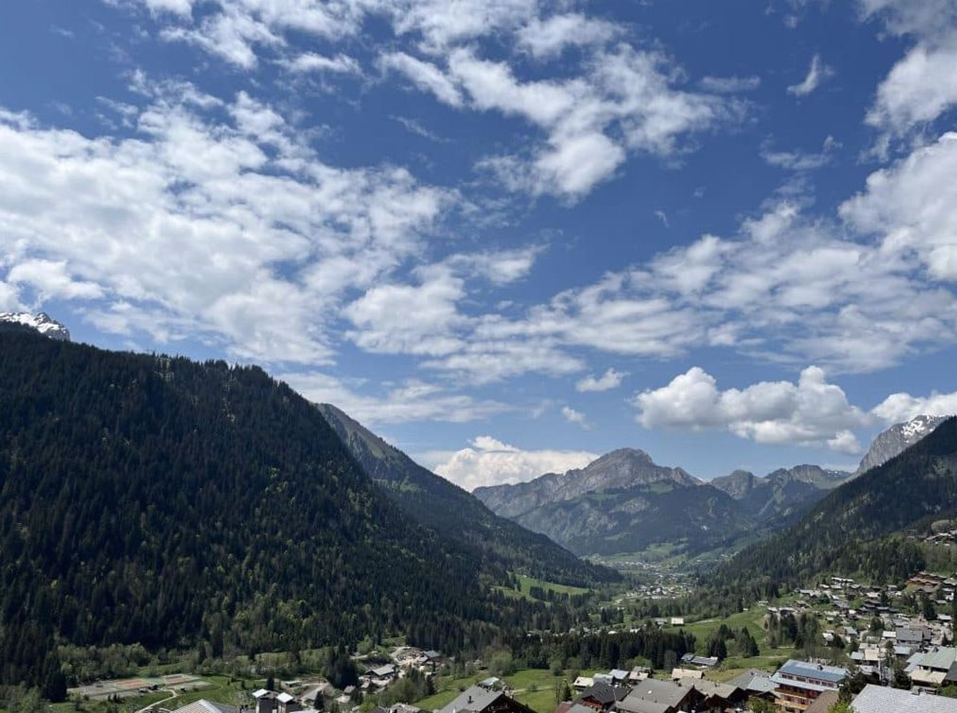 Ejerlejlighed i Châtel, Auvergne-Rhône-Alpes 11841377