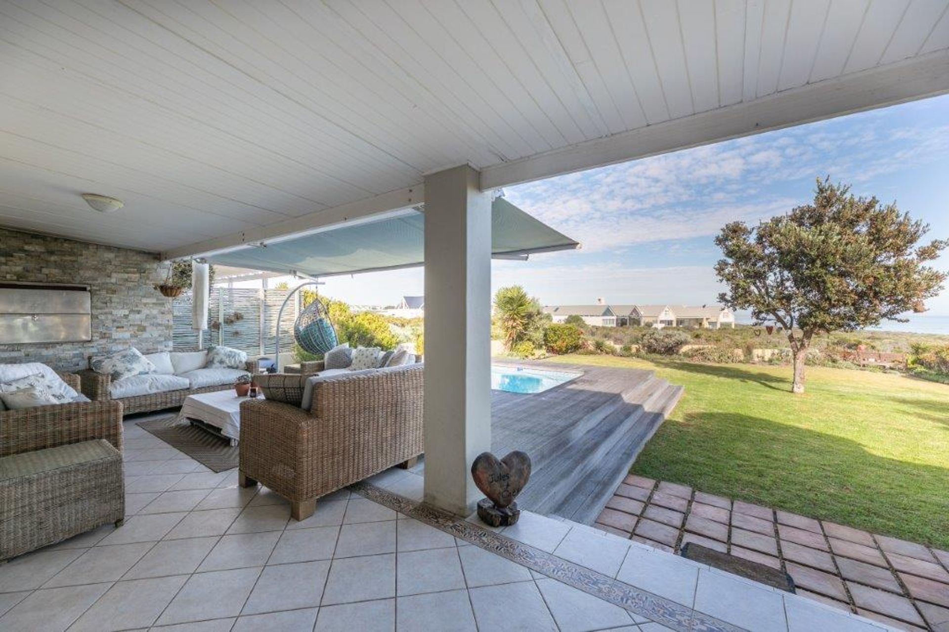 House in Grotto Bay, Western Cape 11841587