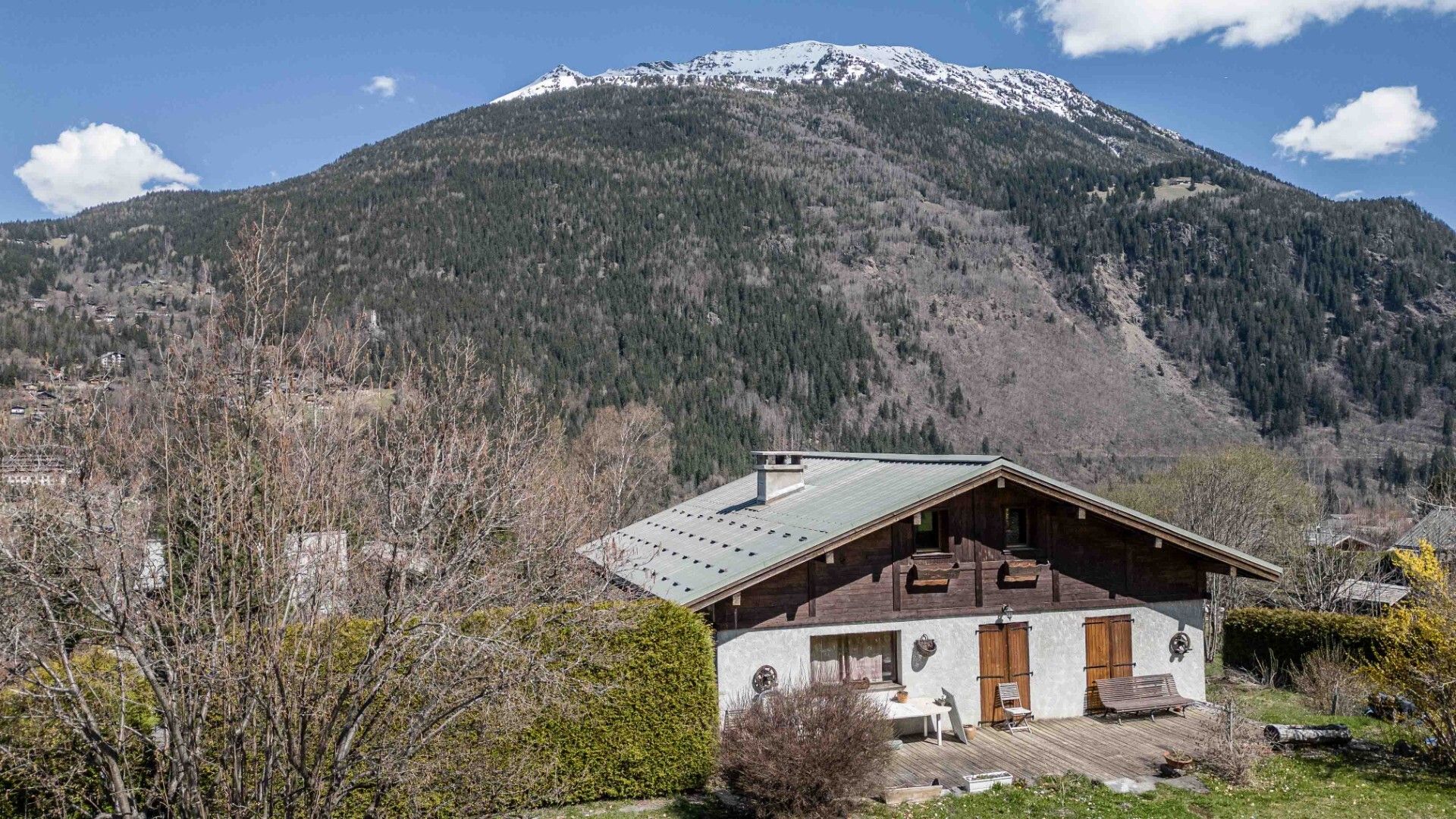 بيت في Les Houches, Auvergne-Rhône-Alpes 11841657