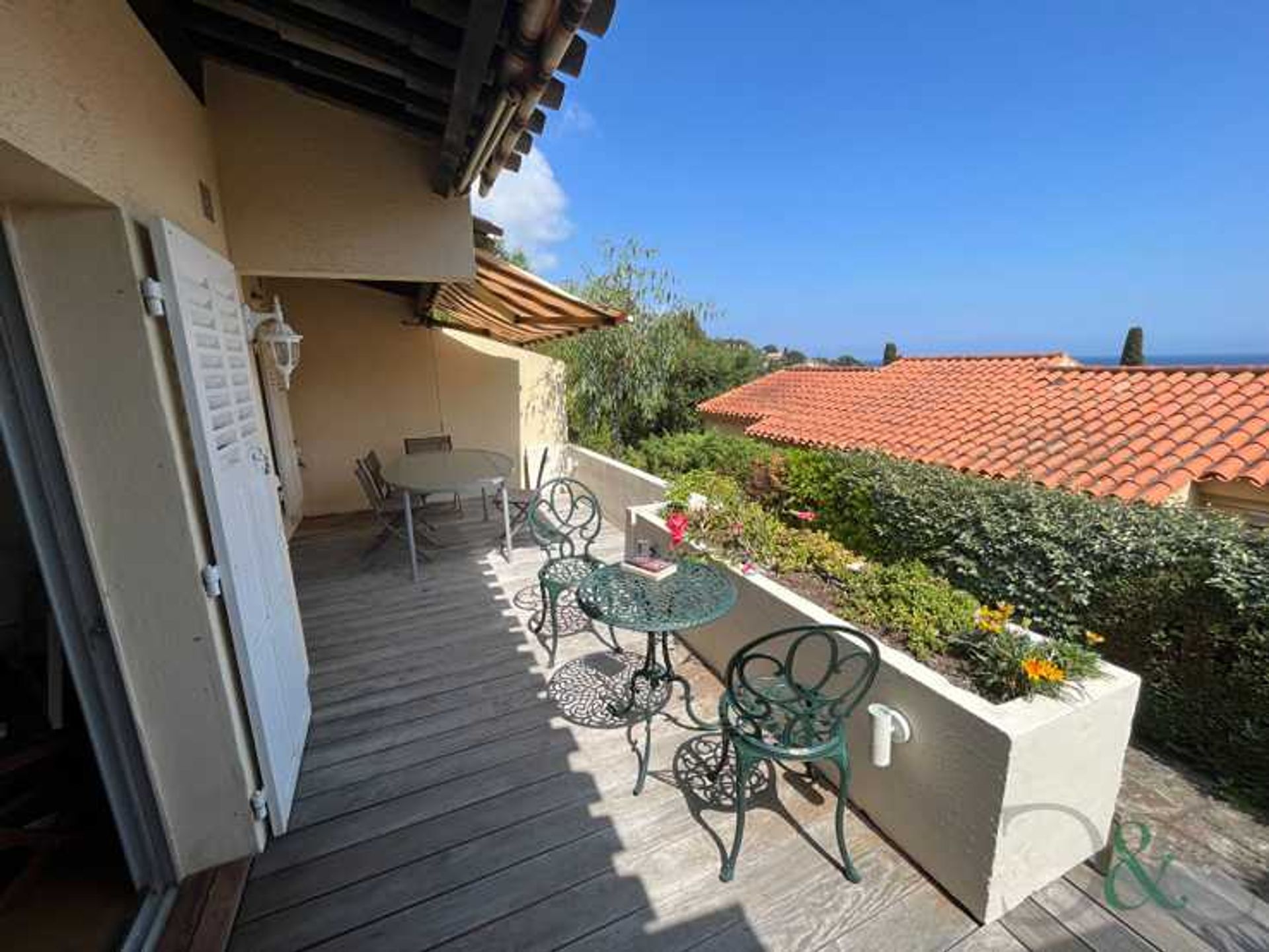 Osakehuoneisto sisään Le Lavandou, Provence-Alpes-Cote d'Azur 11843917