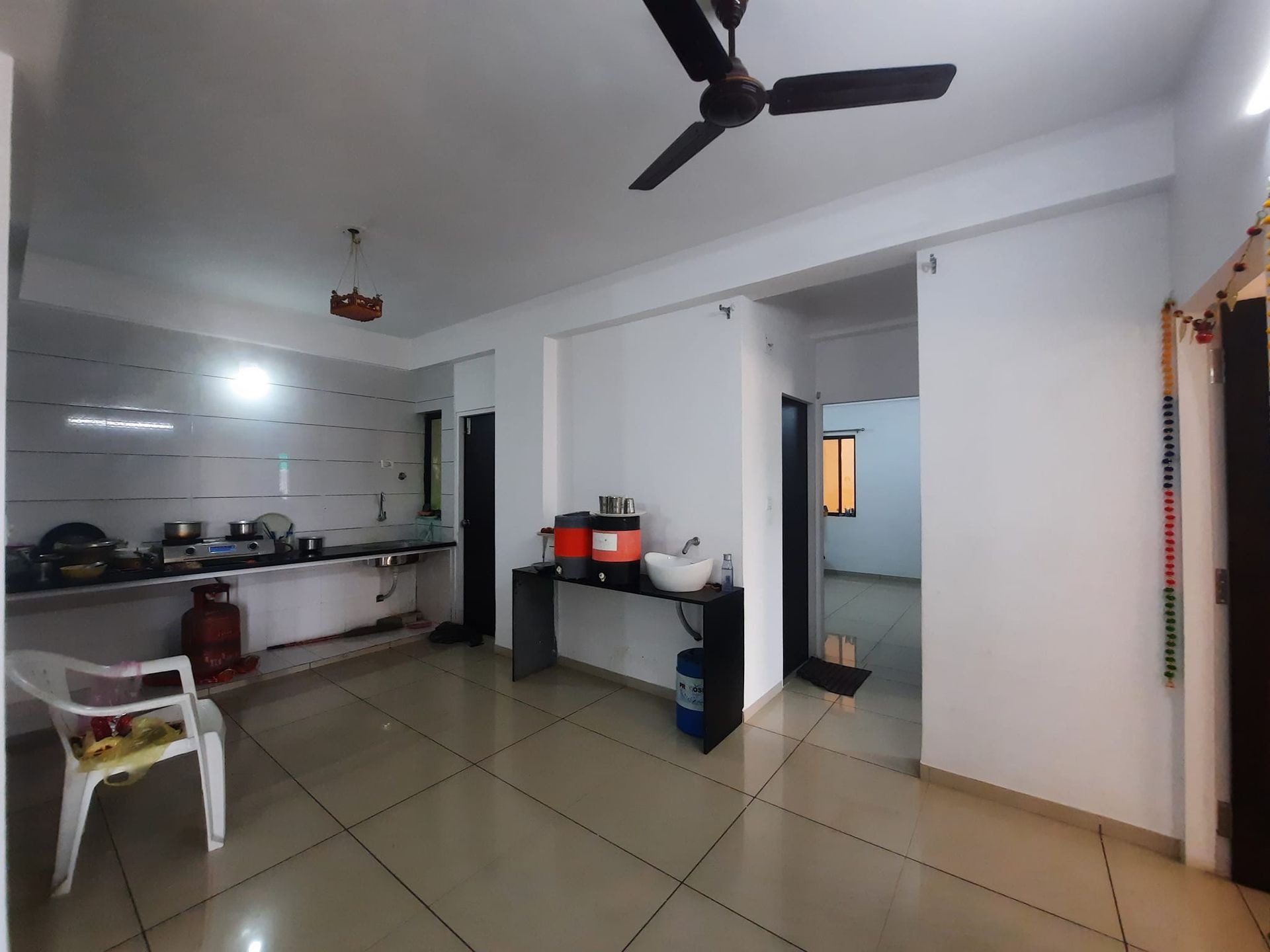 Condominium in Vadodara, Vasna Bhayli Canal Road 11845026