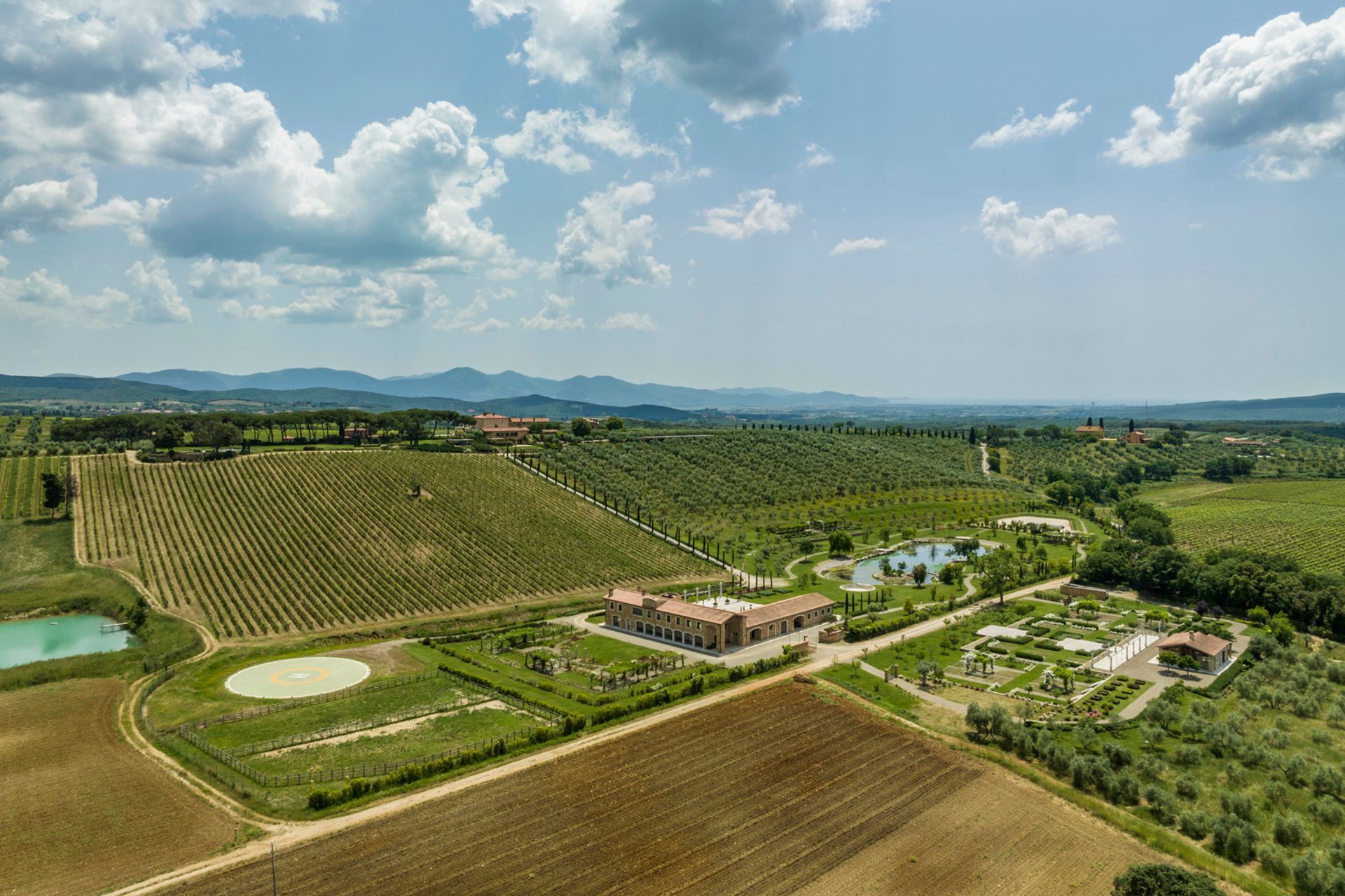 公寓 在 Massa Marittima, Tuscany 11846069