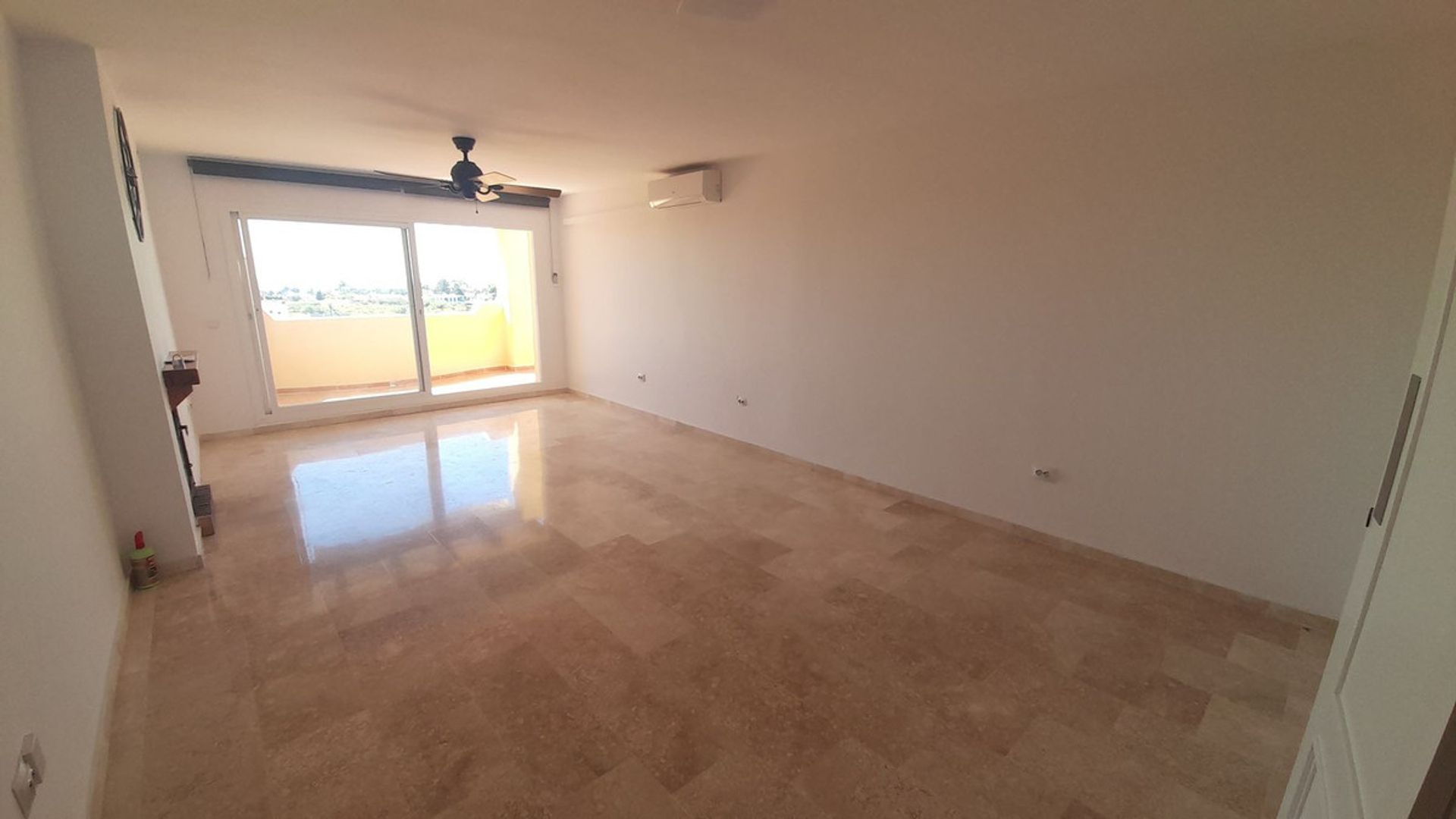 Condominio en San Pedro de Alcántara, Andalucía 11846361