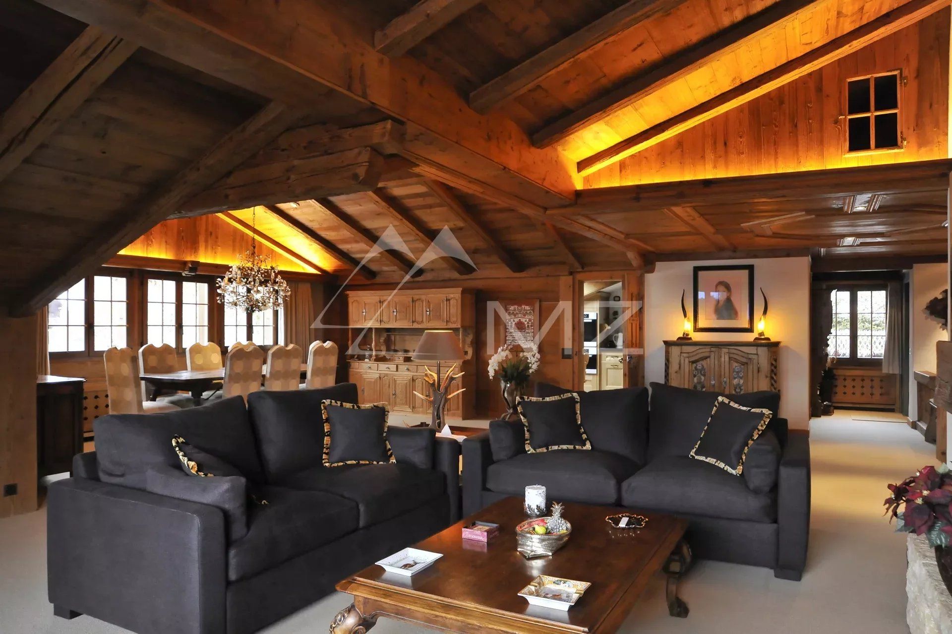 Condominium in Gstaad, Verwaltungskreis Obersimmental-Saanen 11847234