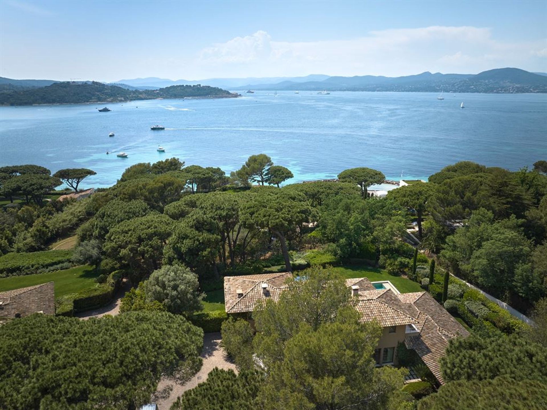 Dom w Saint-Tropez, Provence-Alpes-Cote d'Azur 11848116