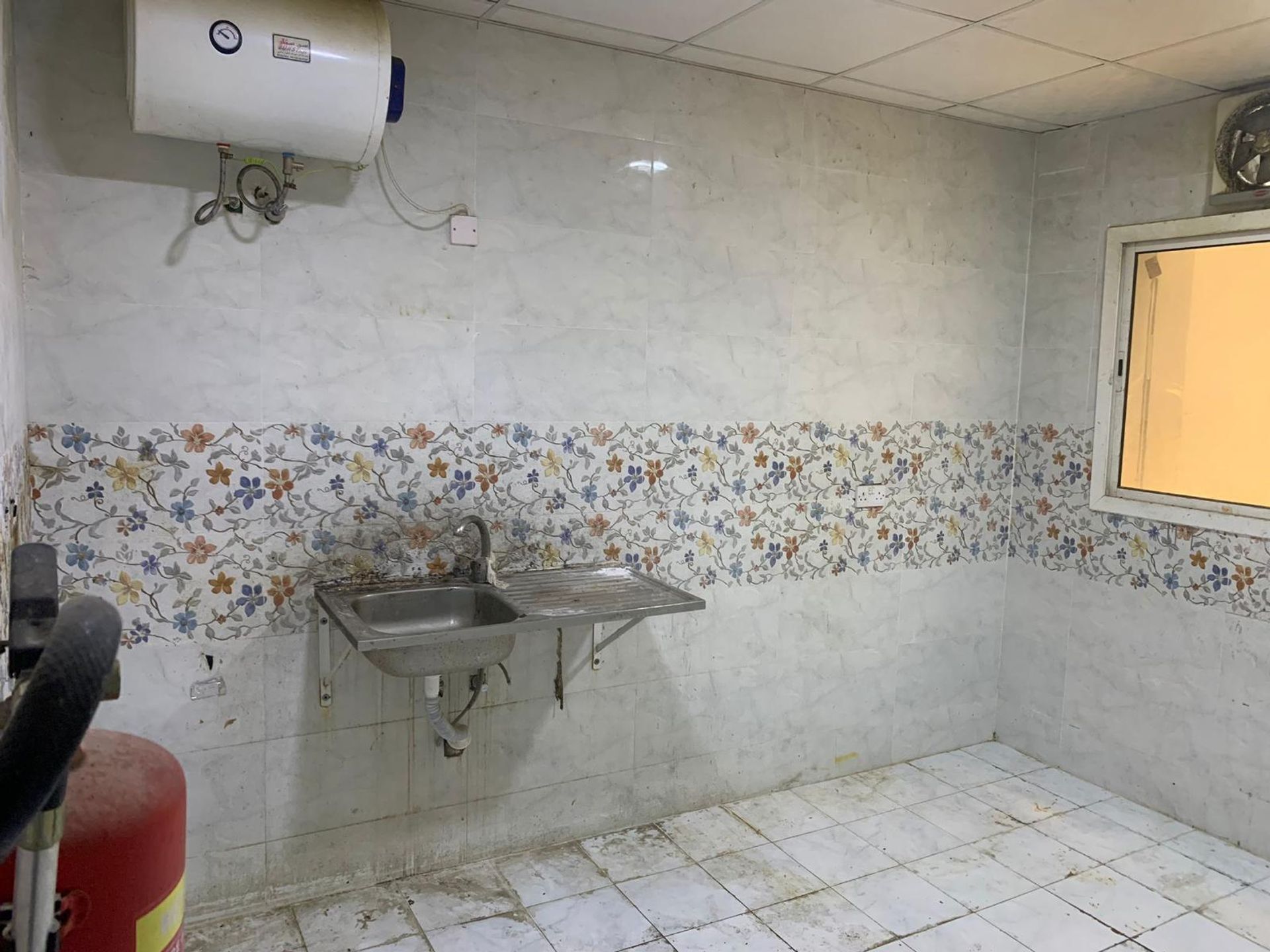 Condominio en Birkat Al Awamer, Al Wakrah Municipality 11848181