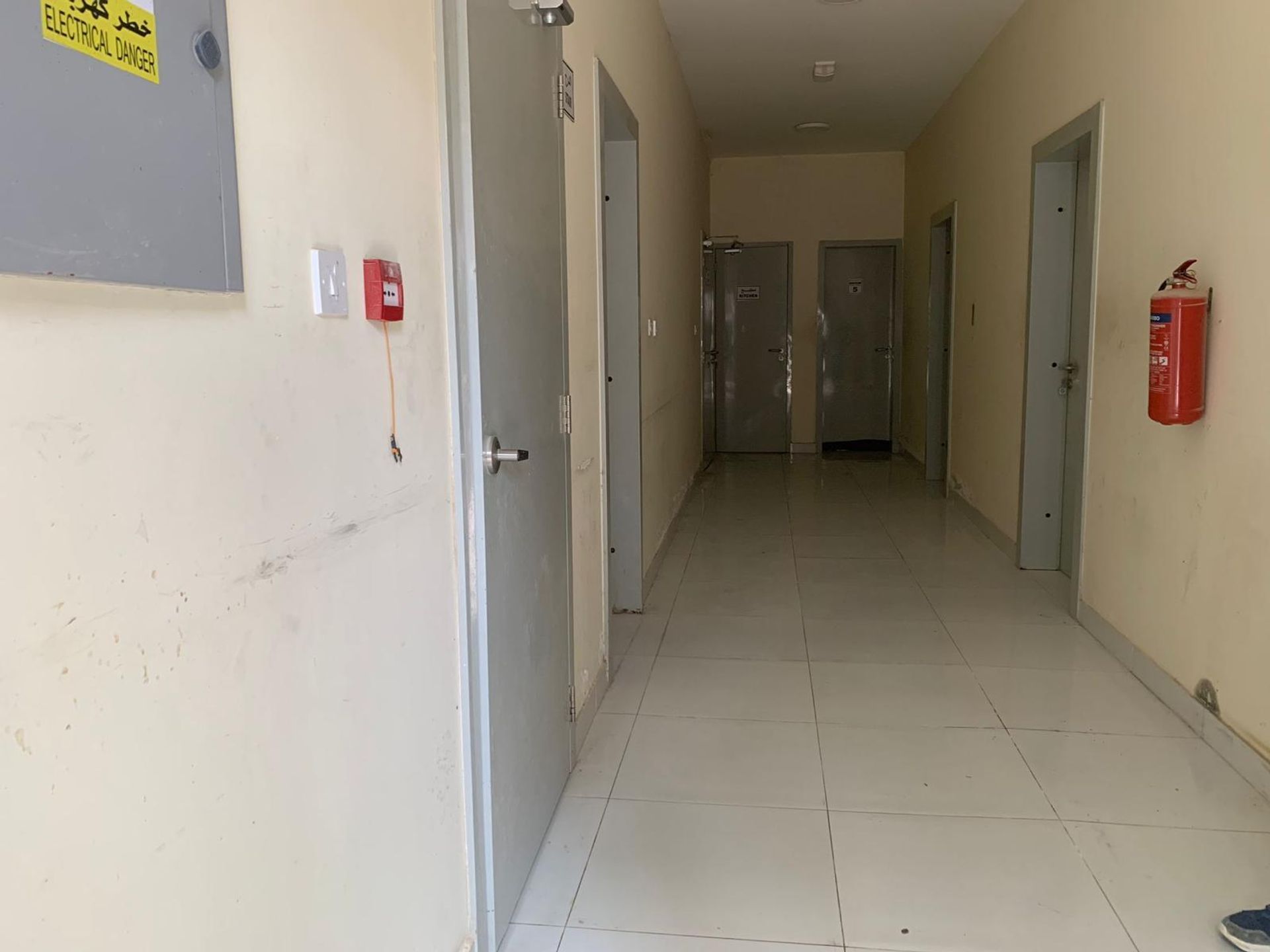 Condominio en Birkat Al Awamer, Al Wakrah Municipality 11848181