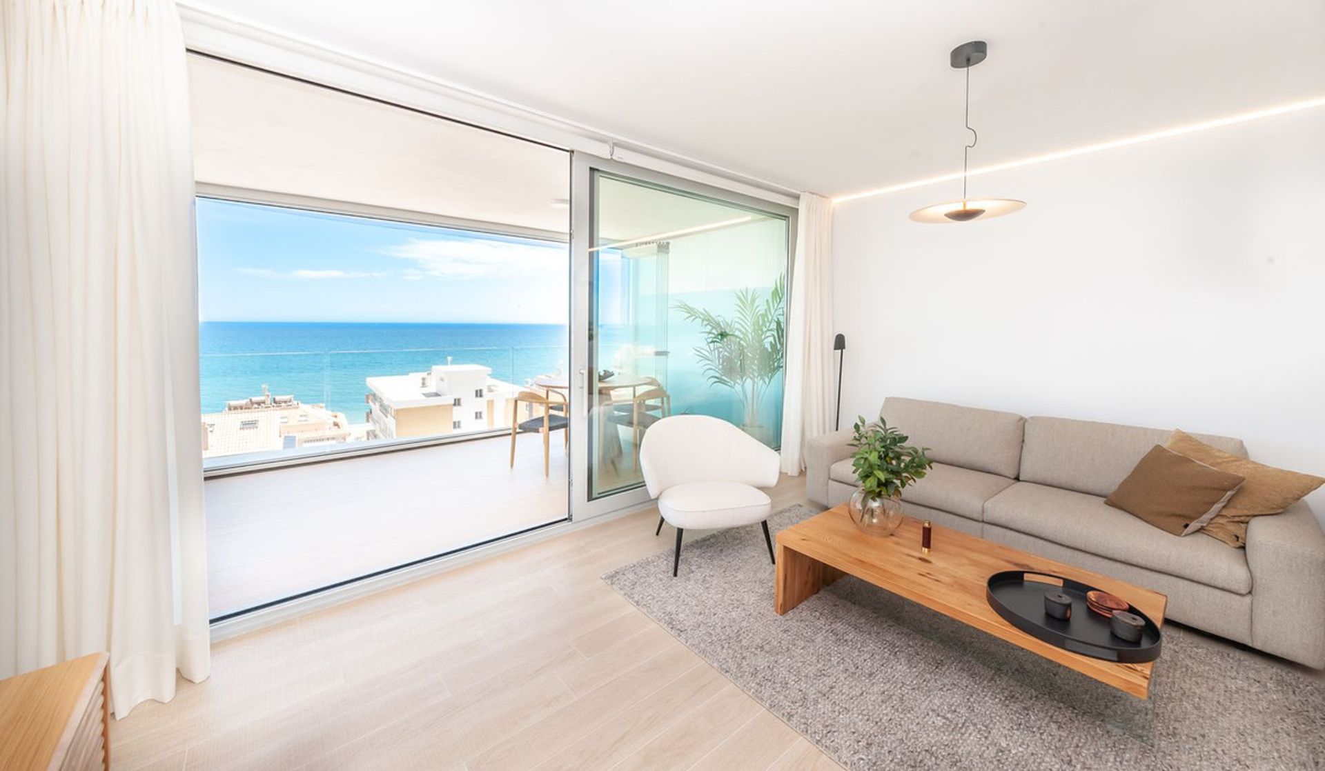 Condominio en Benalmádena, Andalucía 11849035