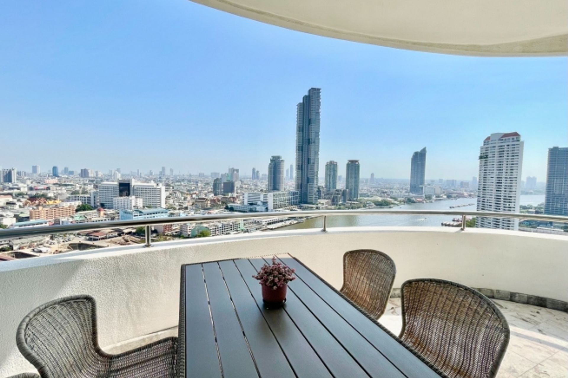 Condominium in Samphanthawong, Krung Thep Maha Nakhon 11849136