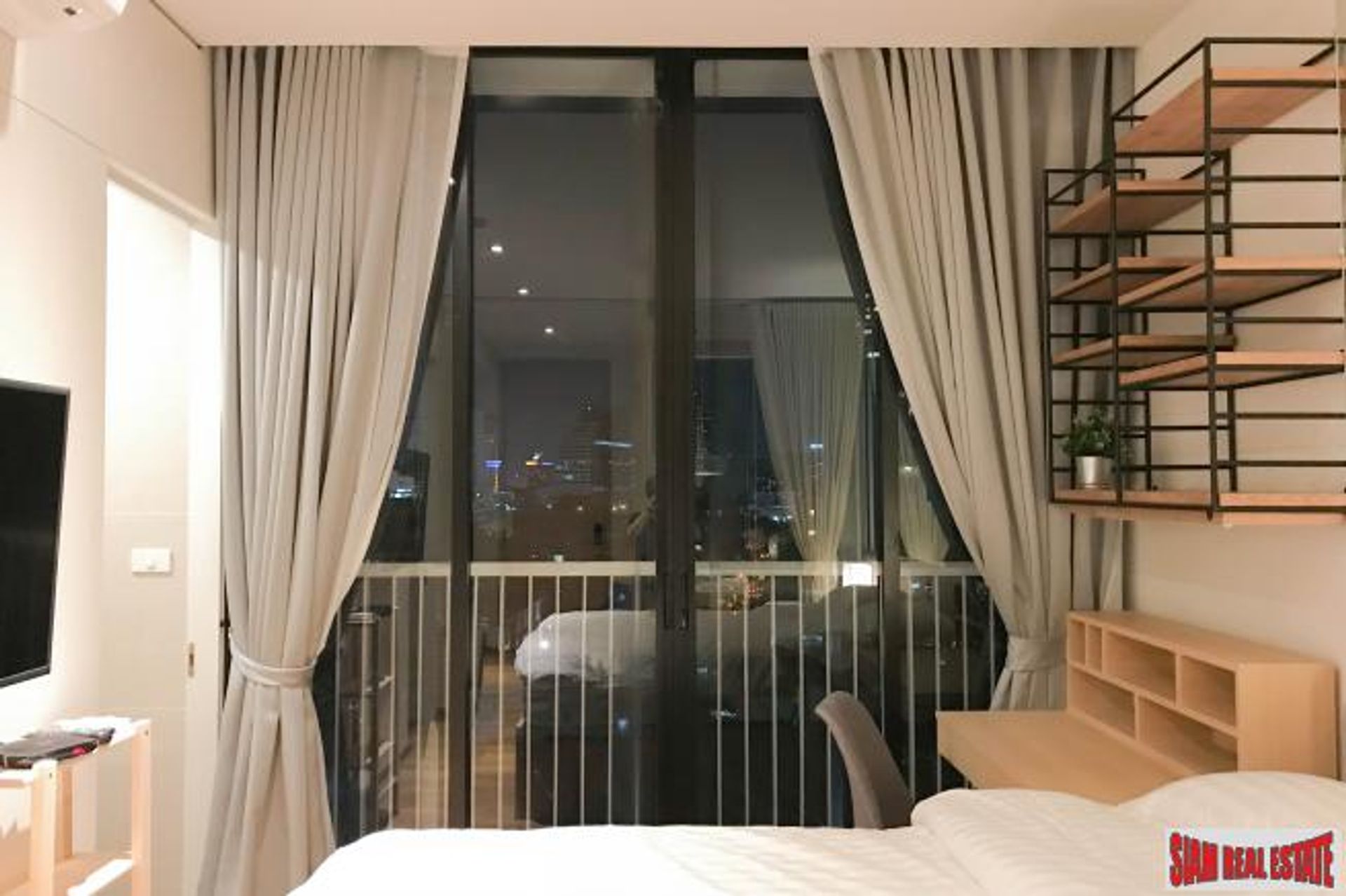 Condominium in Watthana, Krung Thep Maha Nakhon 11849157