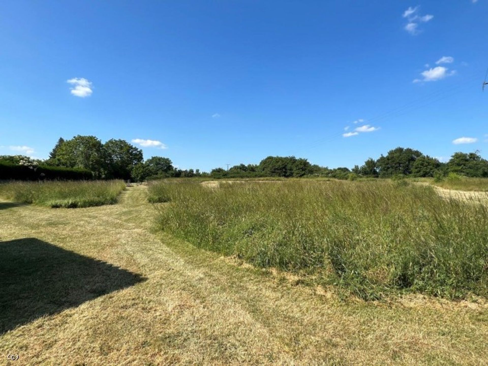 rumah dalam Charroux, Nouvelle-Aquitaine 11849419