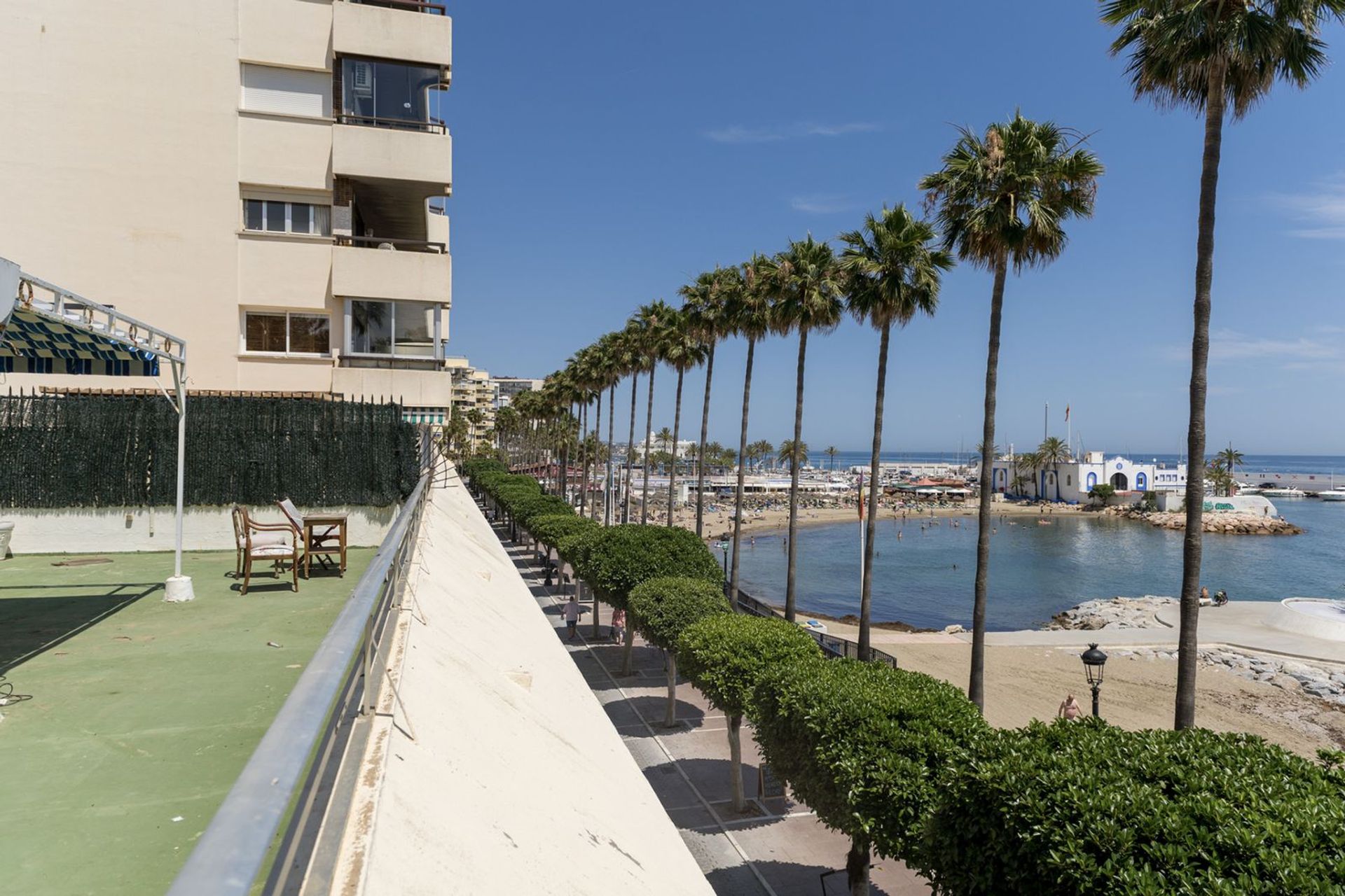 Condominium in Marbella, Andalucía 11850530