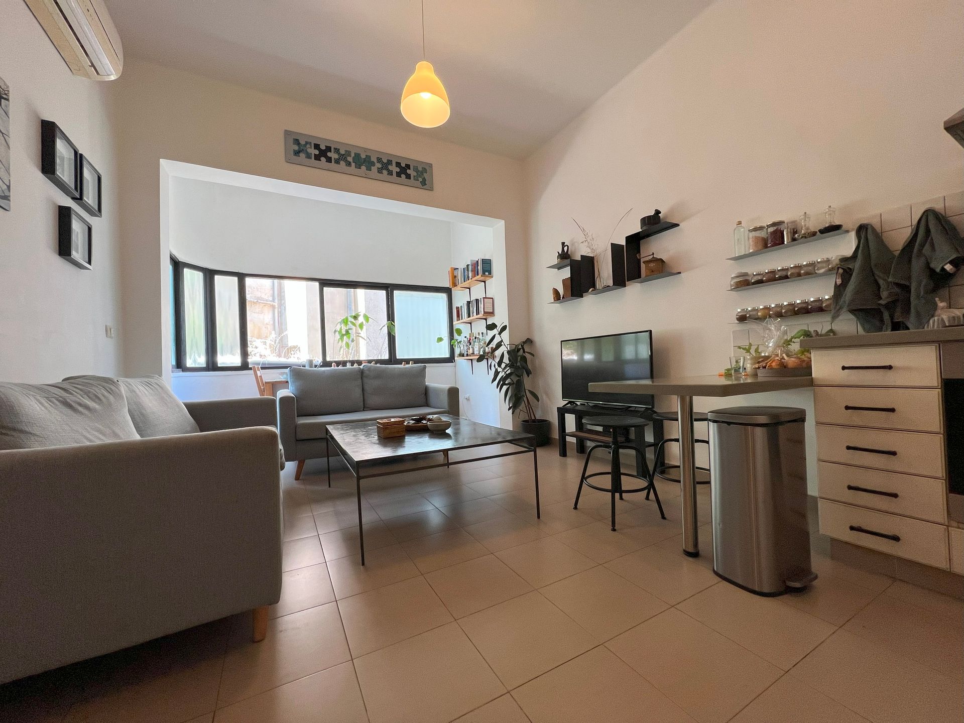 Osakehuoneisto sisään Tel Aviv-Yafo, 6 Glikson Street 11851170