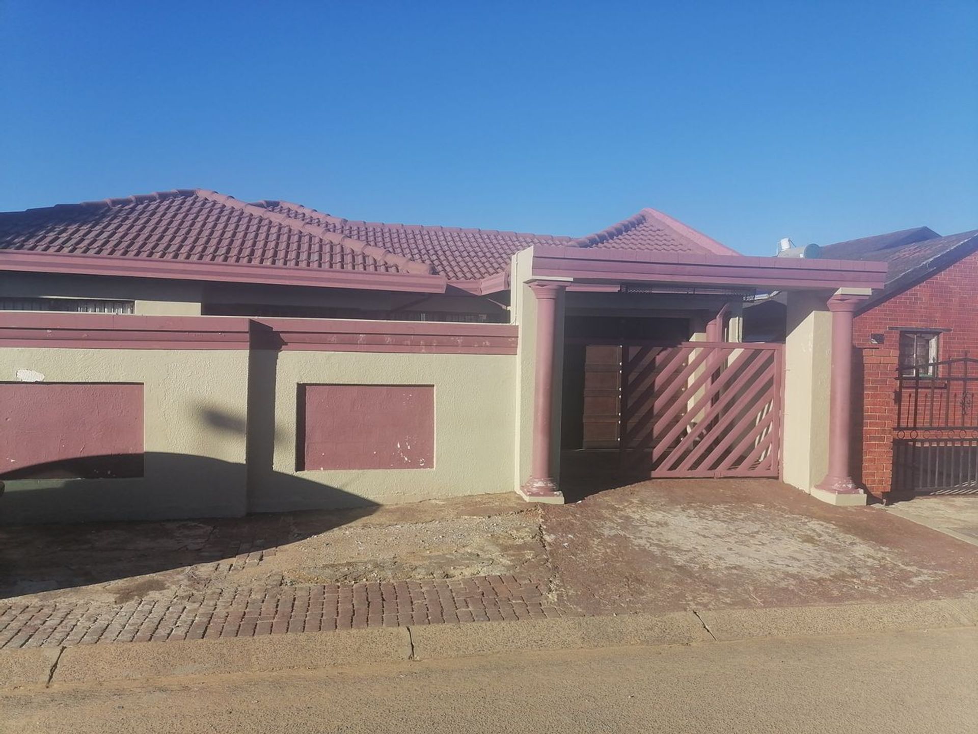 Talo sisään Midrand, Gauteng 11851187