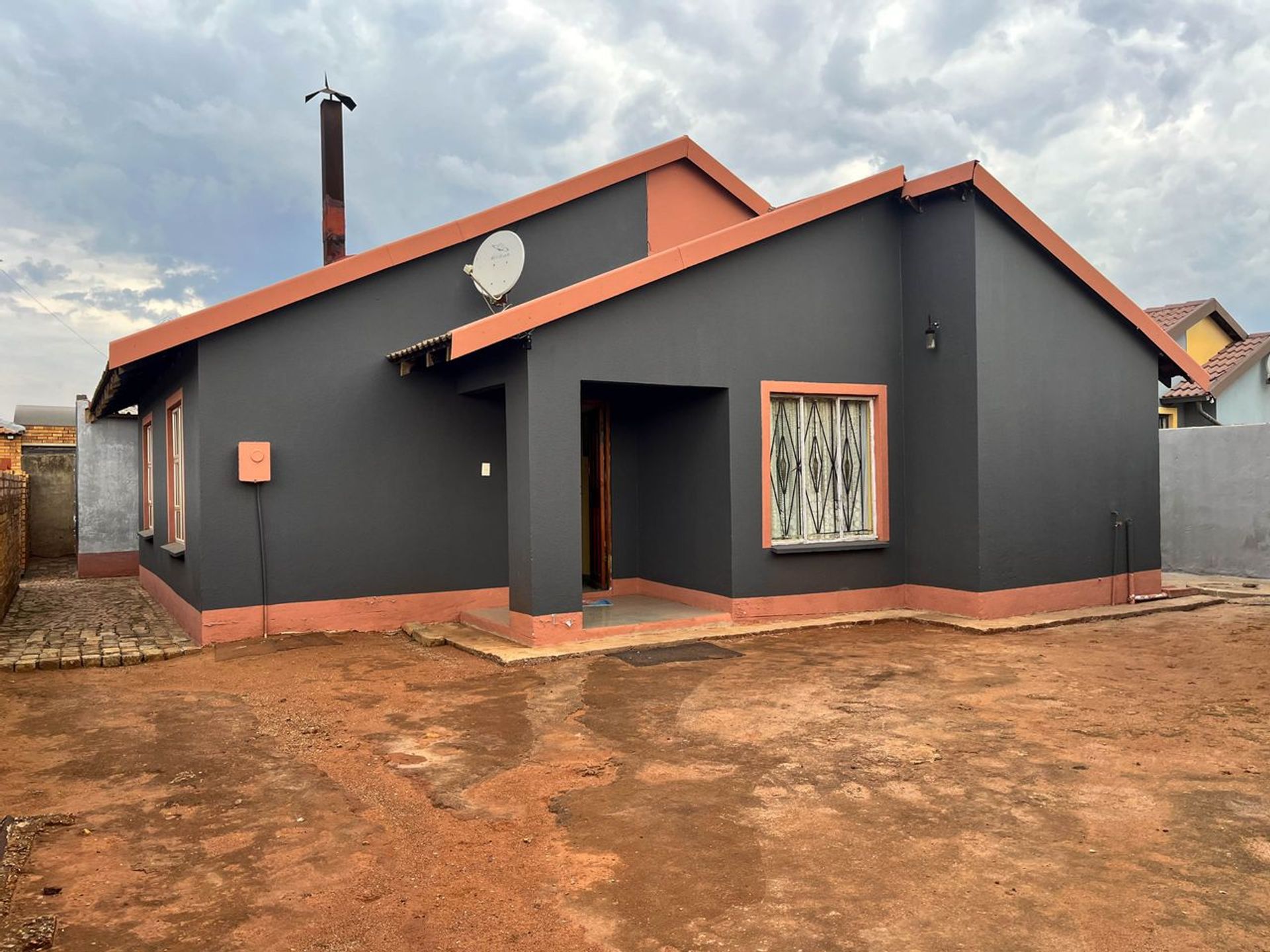 Rumah di Soweto, Gauteng 11851199