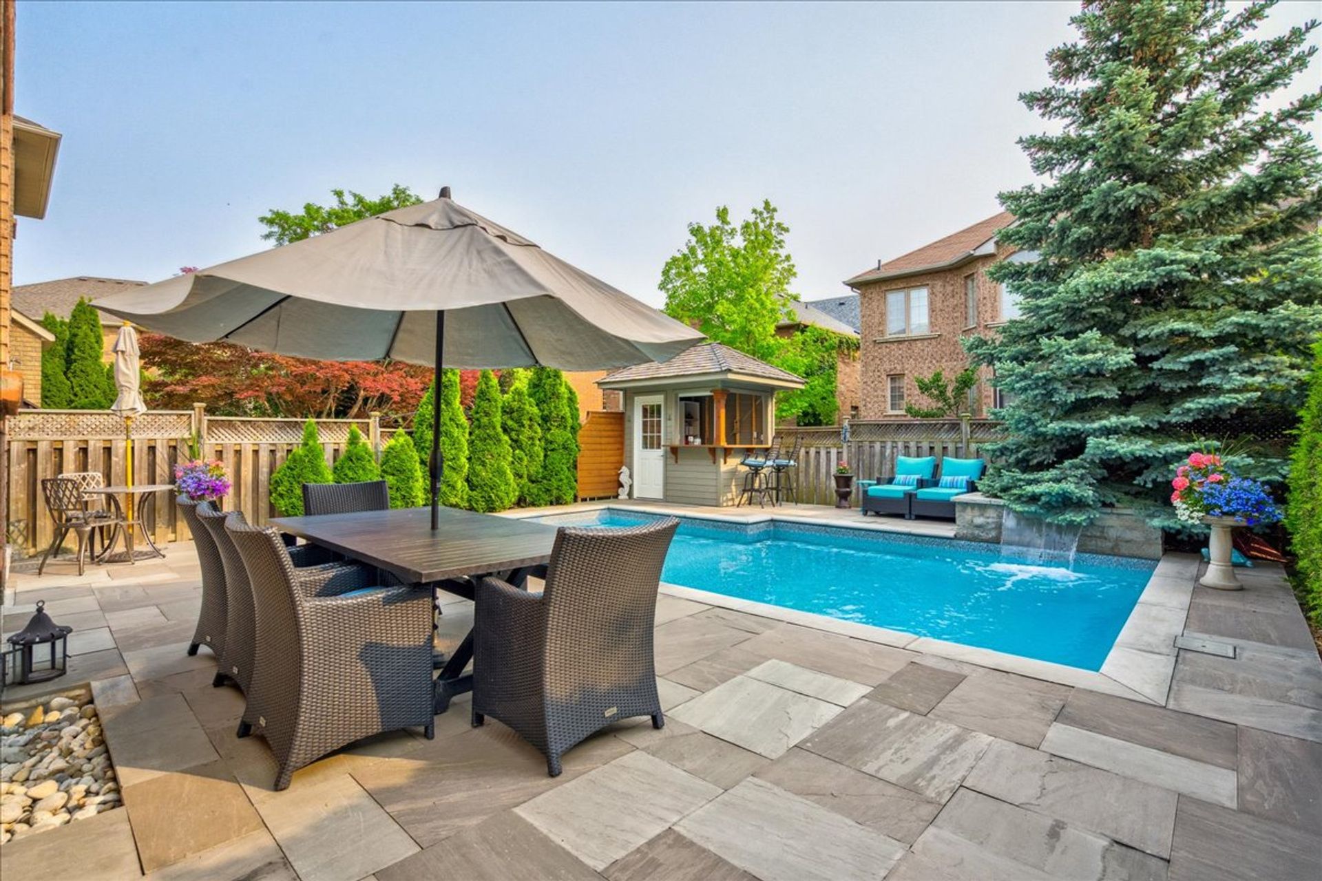 بيت في Oakville, 2437 Valley Heights Crescent 11851222