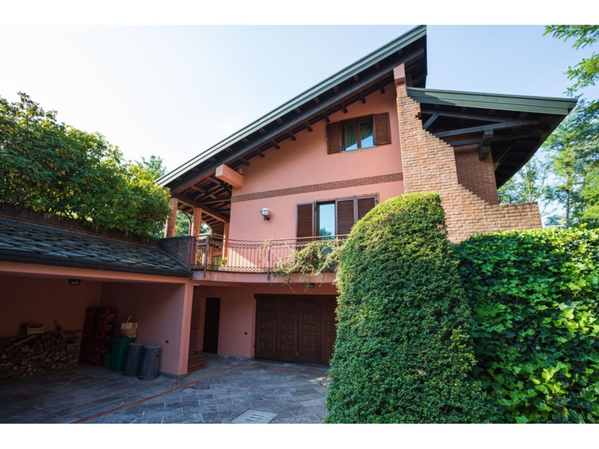 House in Guanzate, Lombardia 11851372