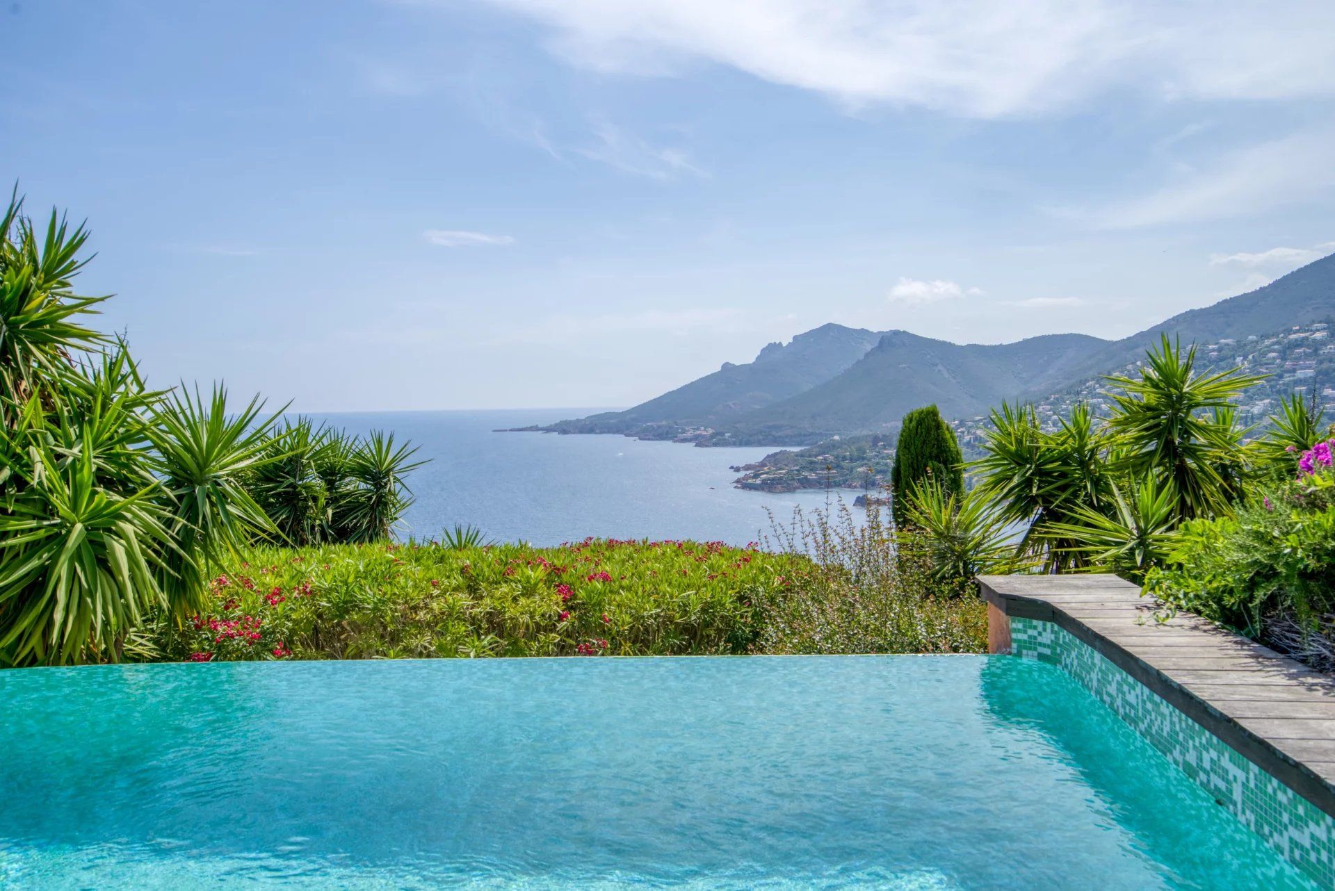 rumah dalam Theoule-sur-Mer, Provence-Alpes-Côte d'Azur 11851835