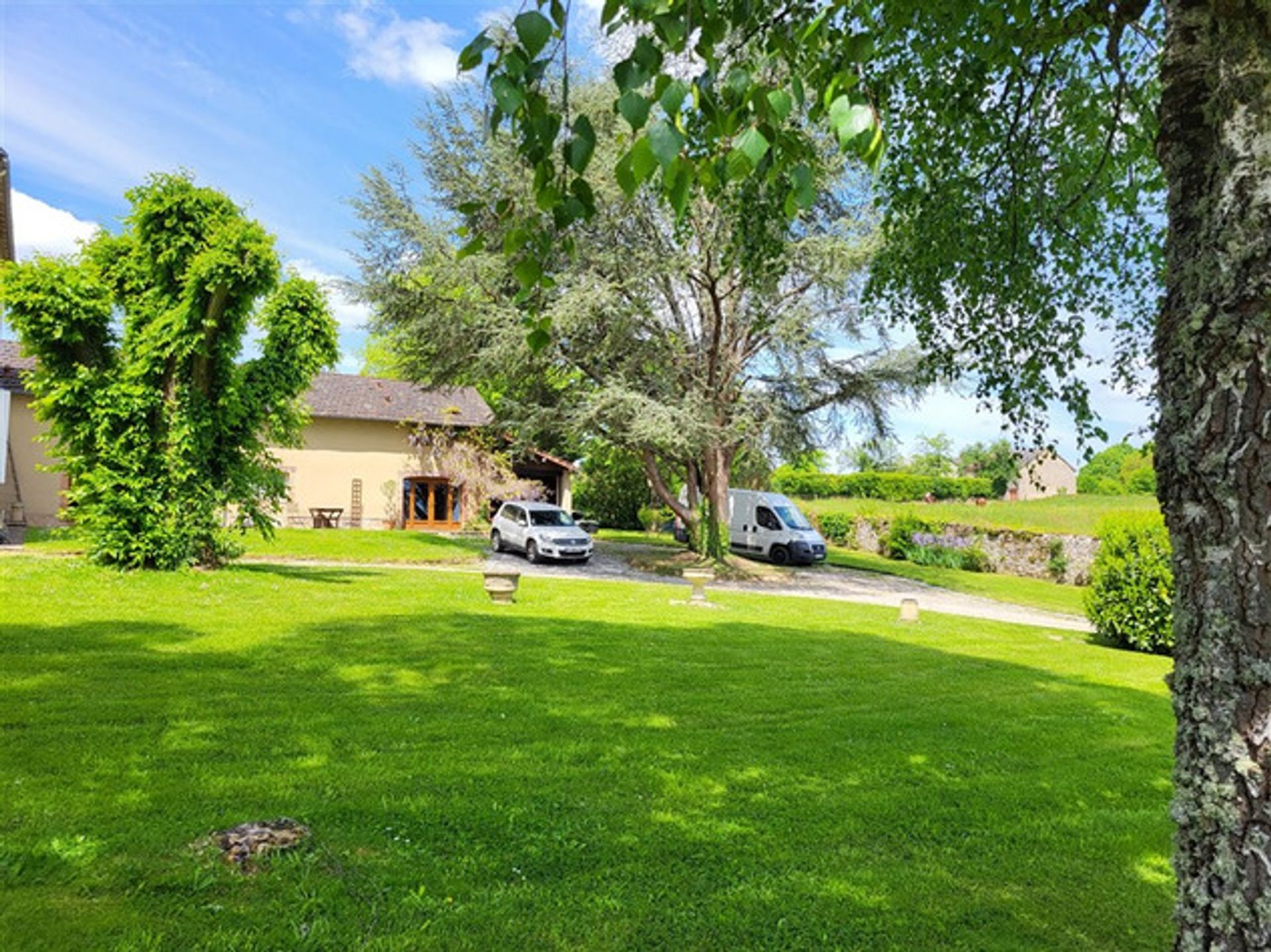 Casa nel Bessines-sur-Gartempe, Nouvelle-Aquitaine 11852460