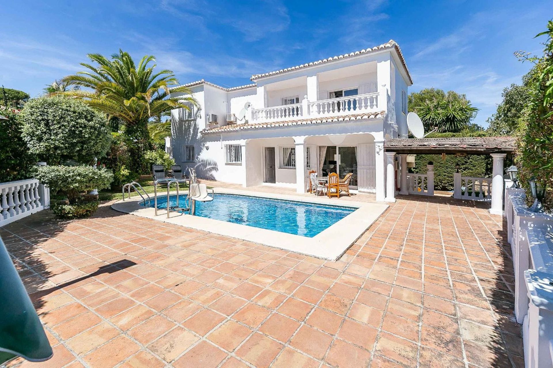 House in Fuengirola, Andalusia 11852604