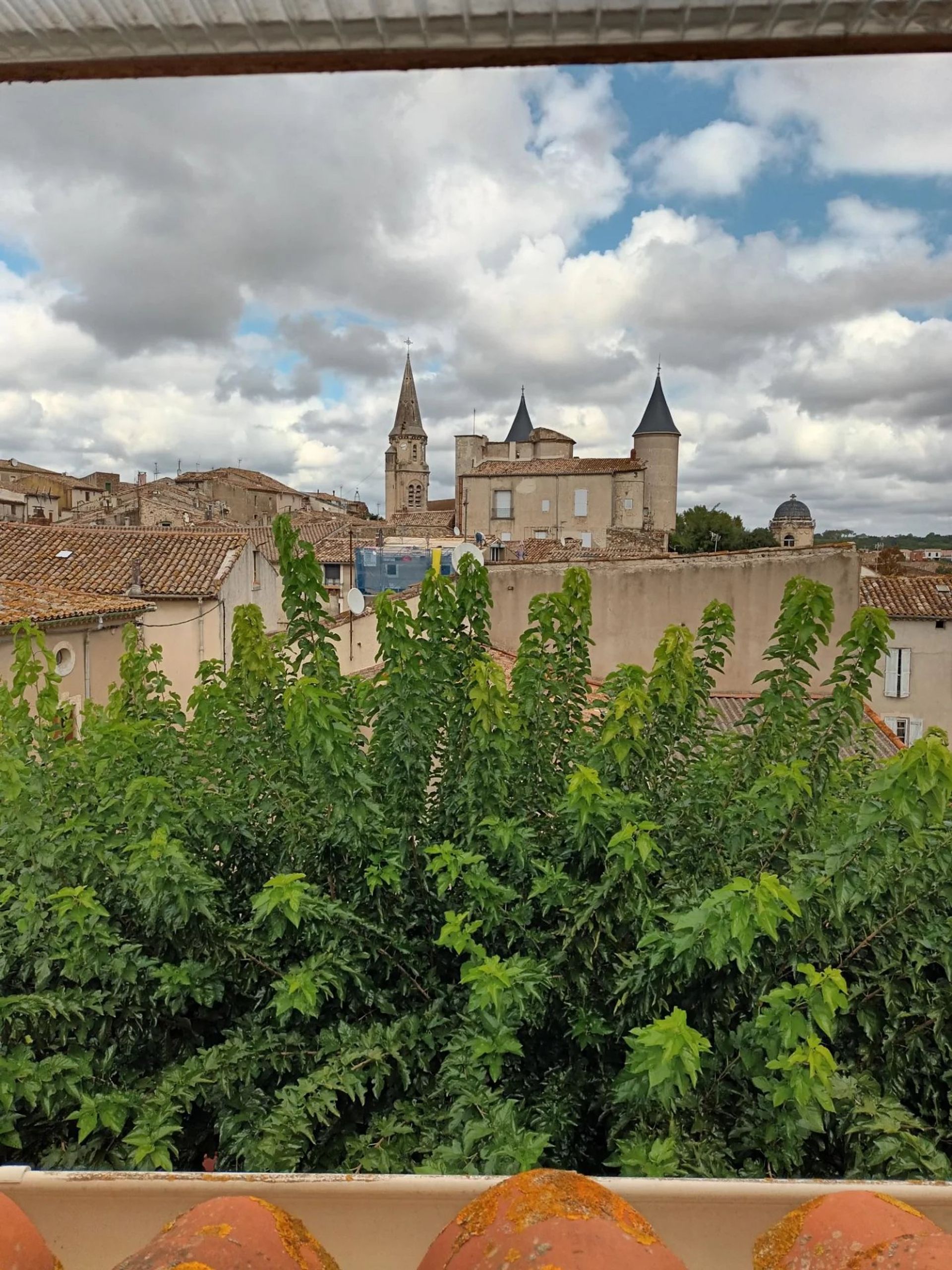 Dom w Pouzolles, Hérault 11854018