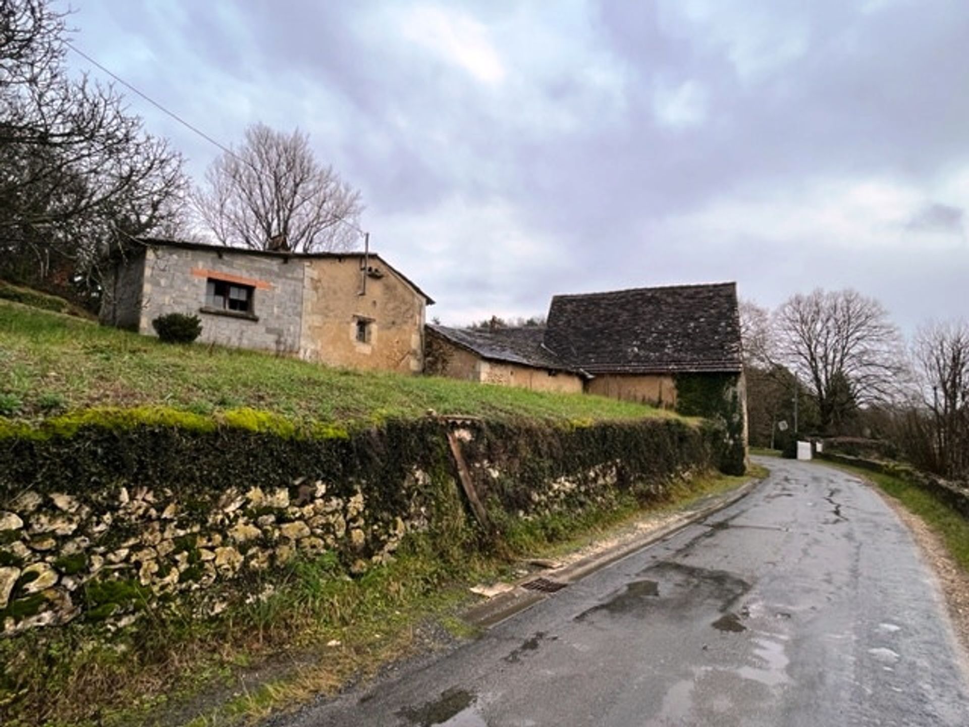 Hus i Queyssac, Nouvelle-Aquitaine 11855339