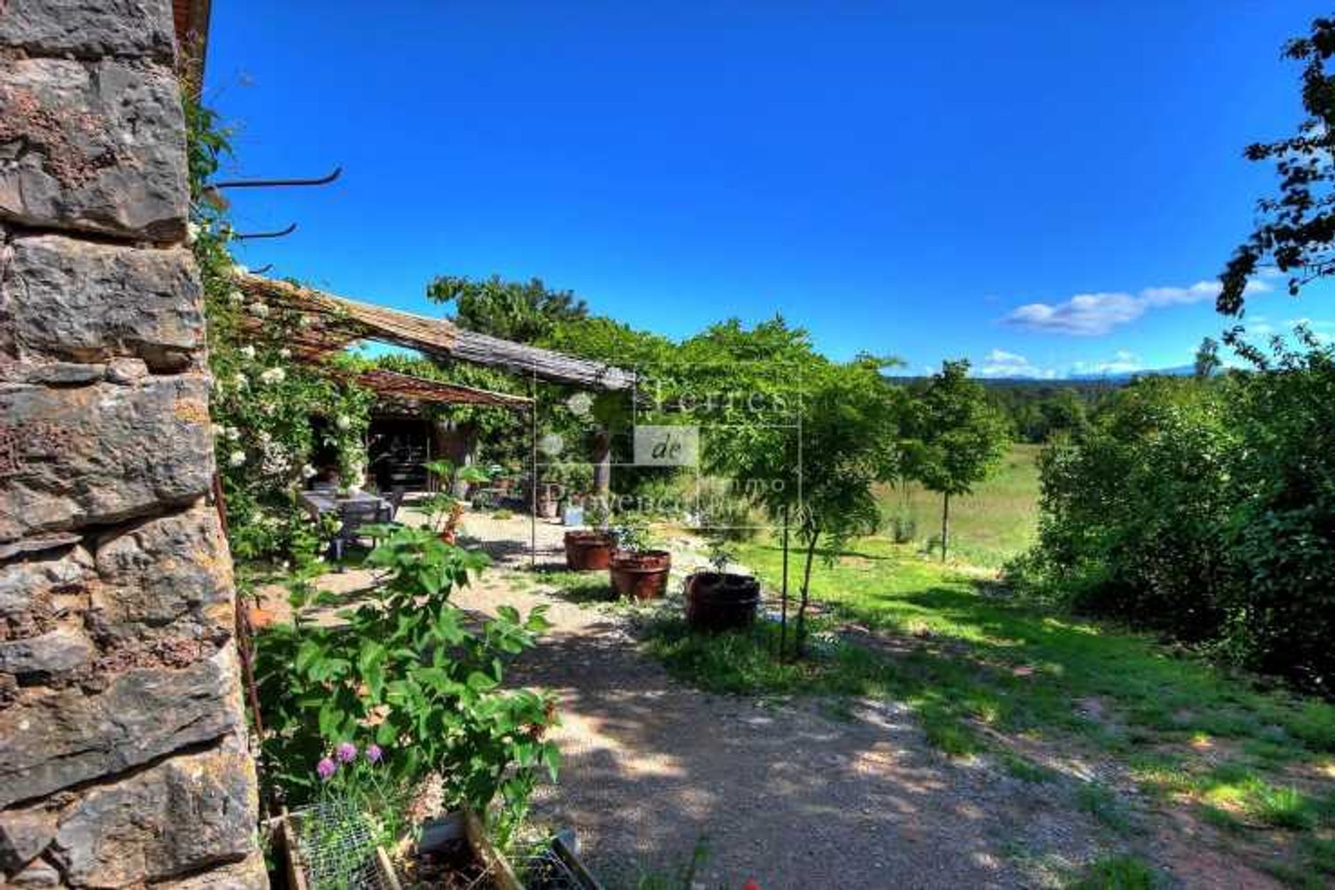 Hus i Fox, Provence-Alpes-Cote d'Azur 11857134