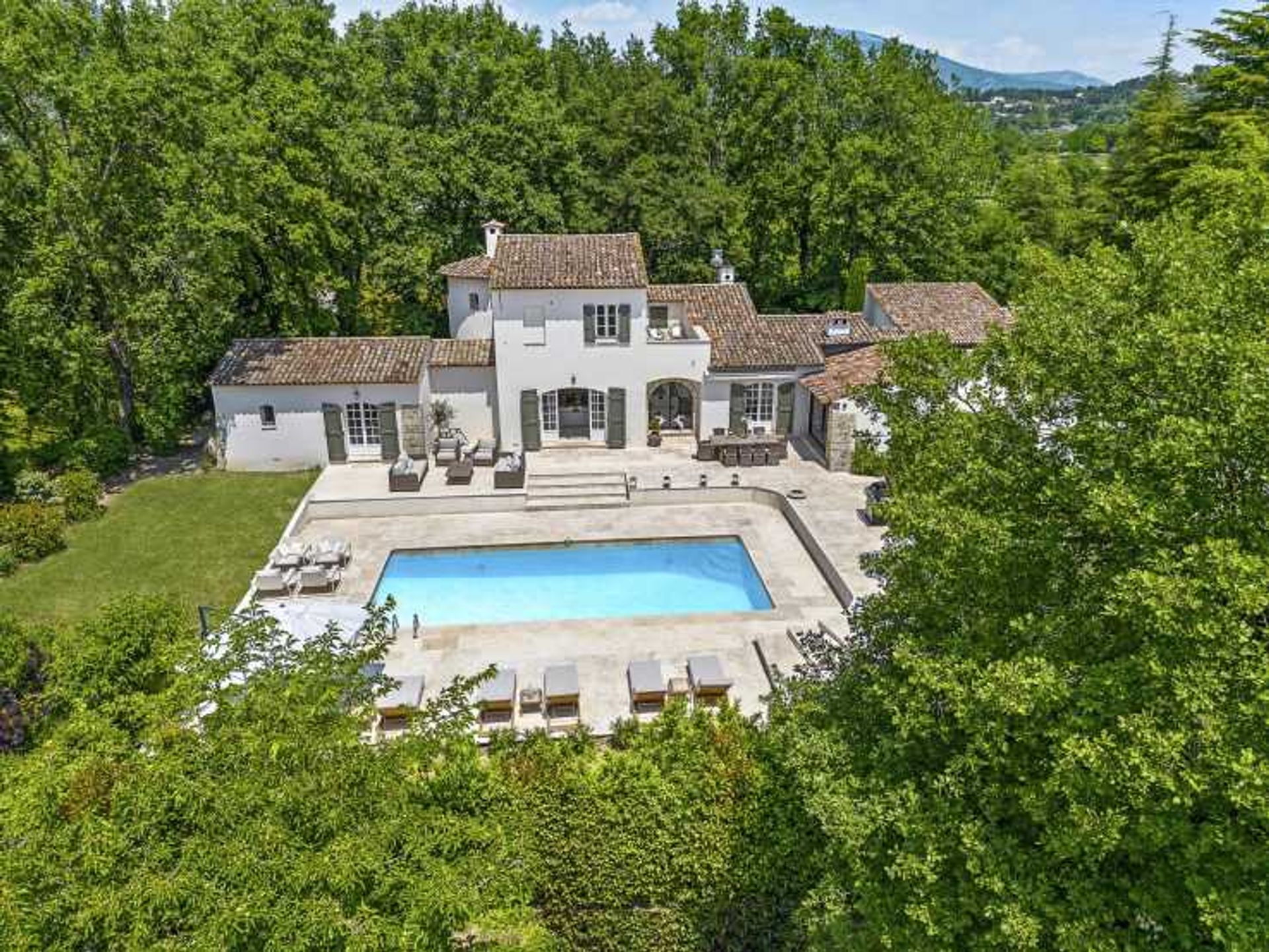 Hus i Châteauneuf, Provence-Alpes-Côte d'Azur 11857146