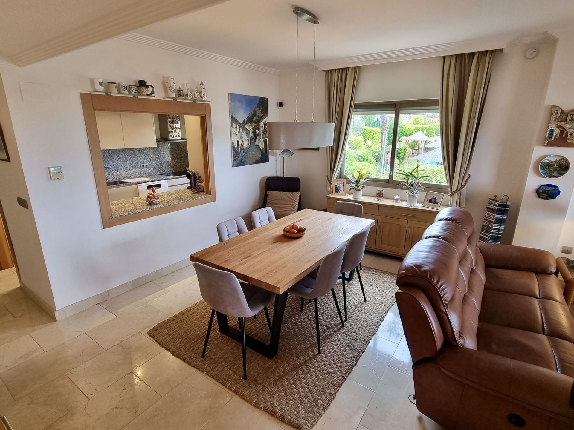 Condominio en Estepona, Andalucía 11857293