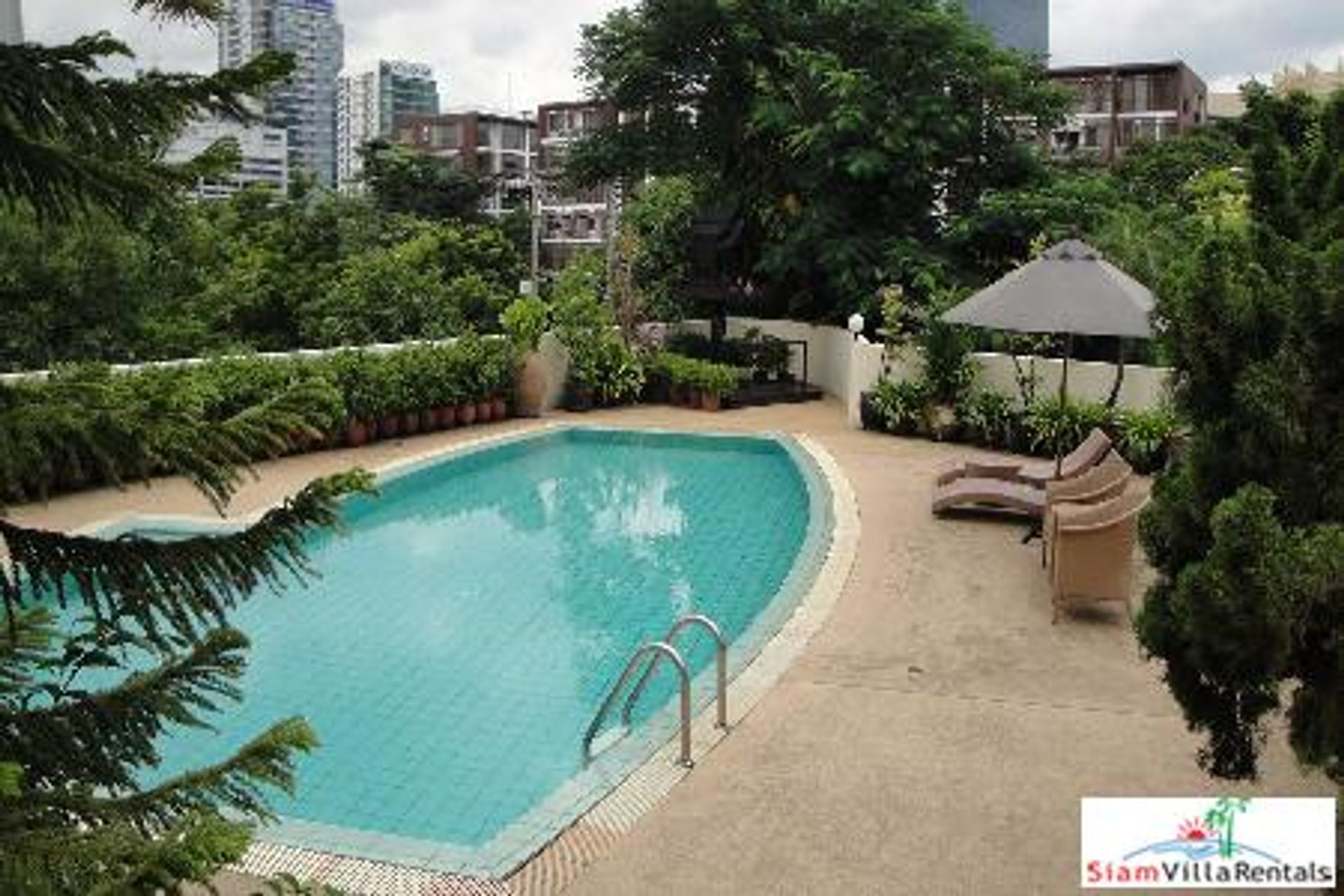 Condominium dans Bang Rak, Krung Thep Maha Nakhon 11859081