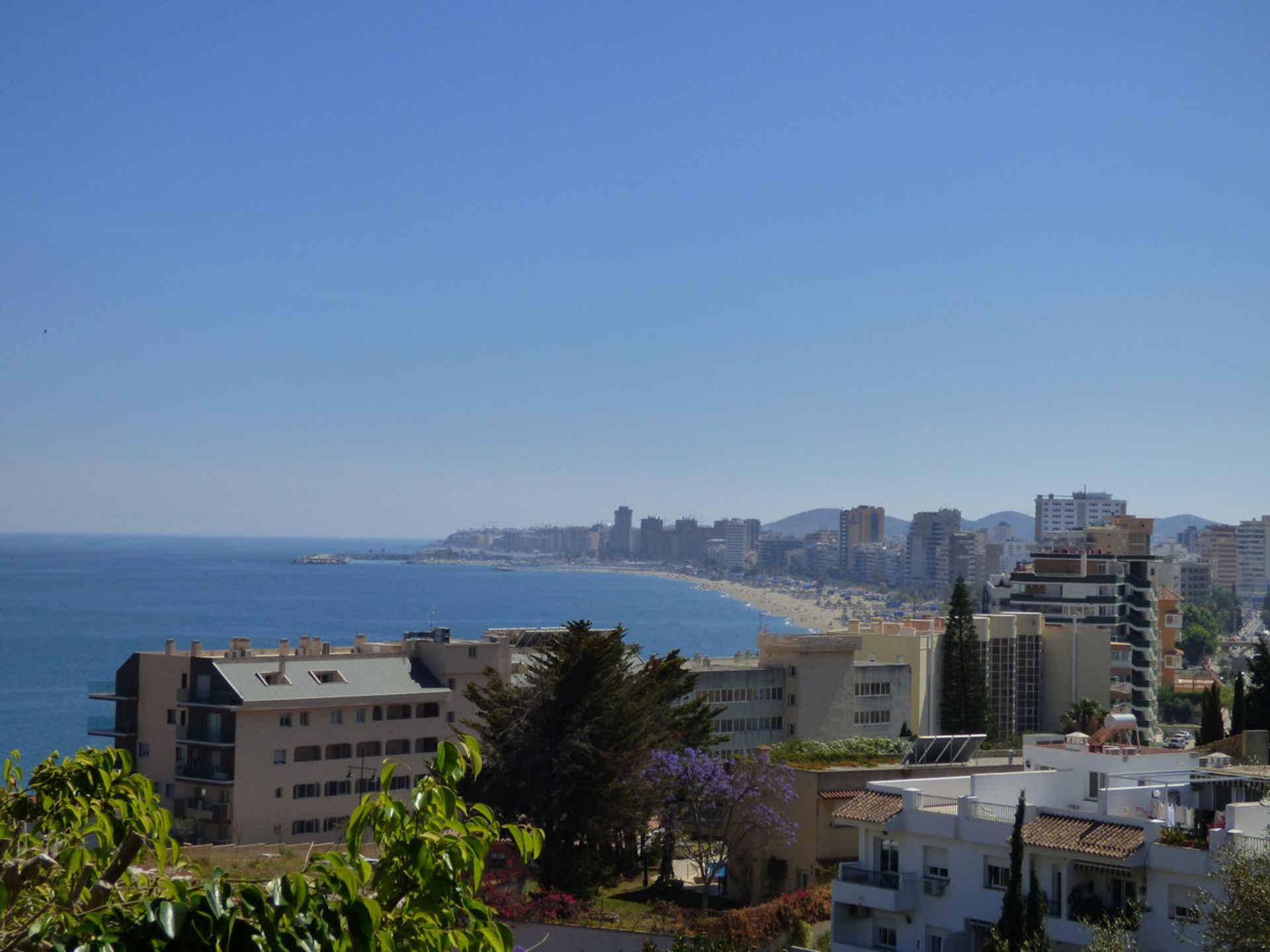 Land in Fuengirola, Andalucía 11859215